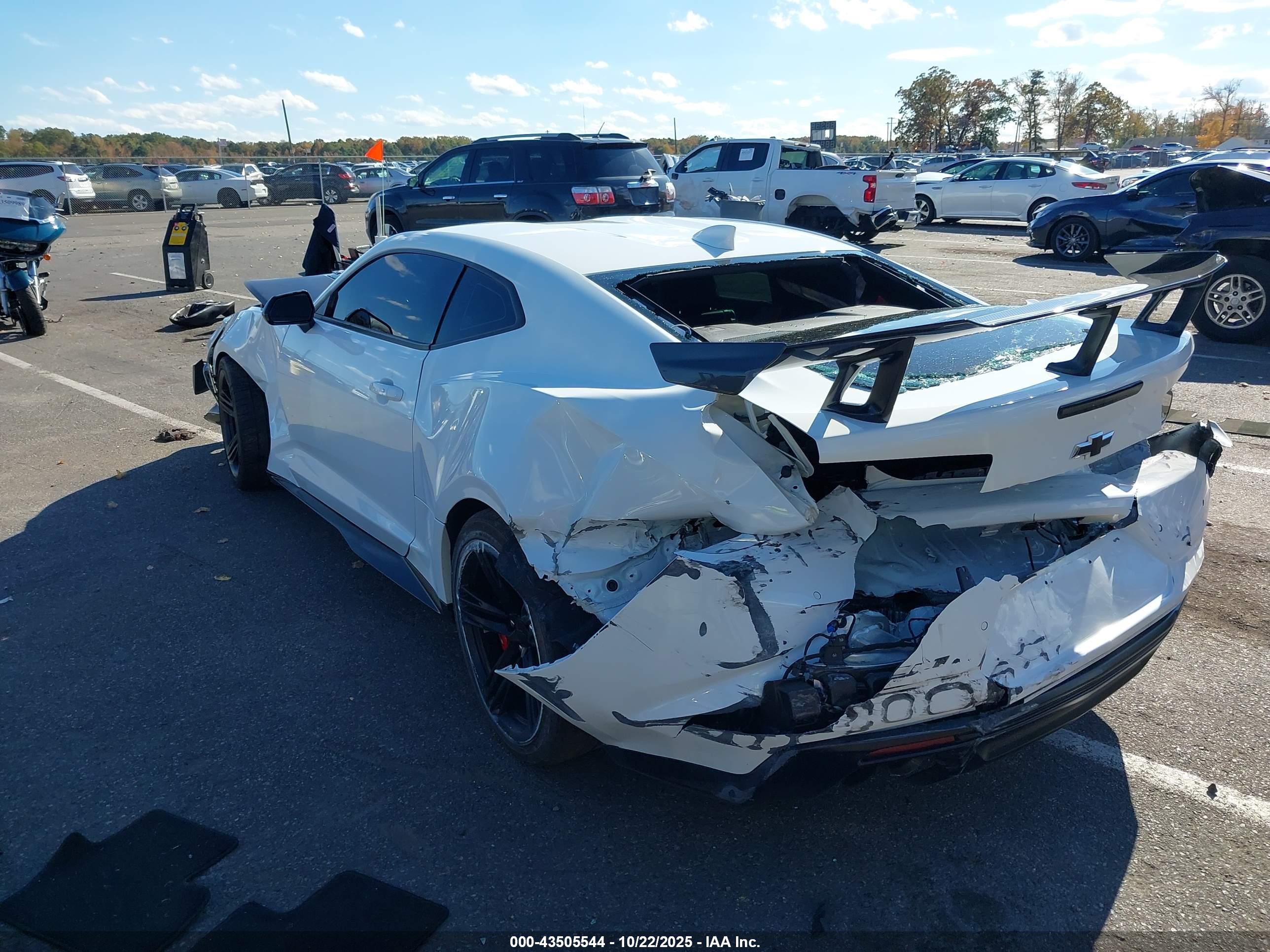 CHEVROLET CAMARO image 3