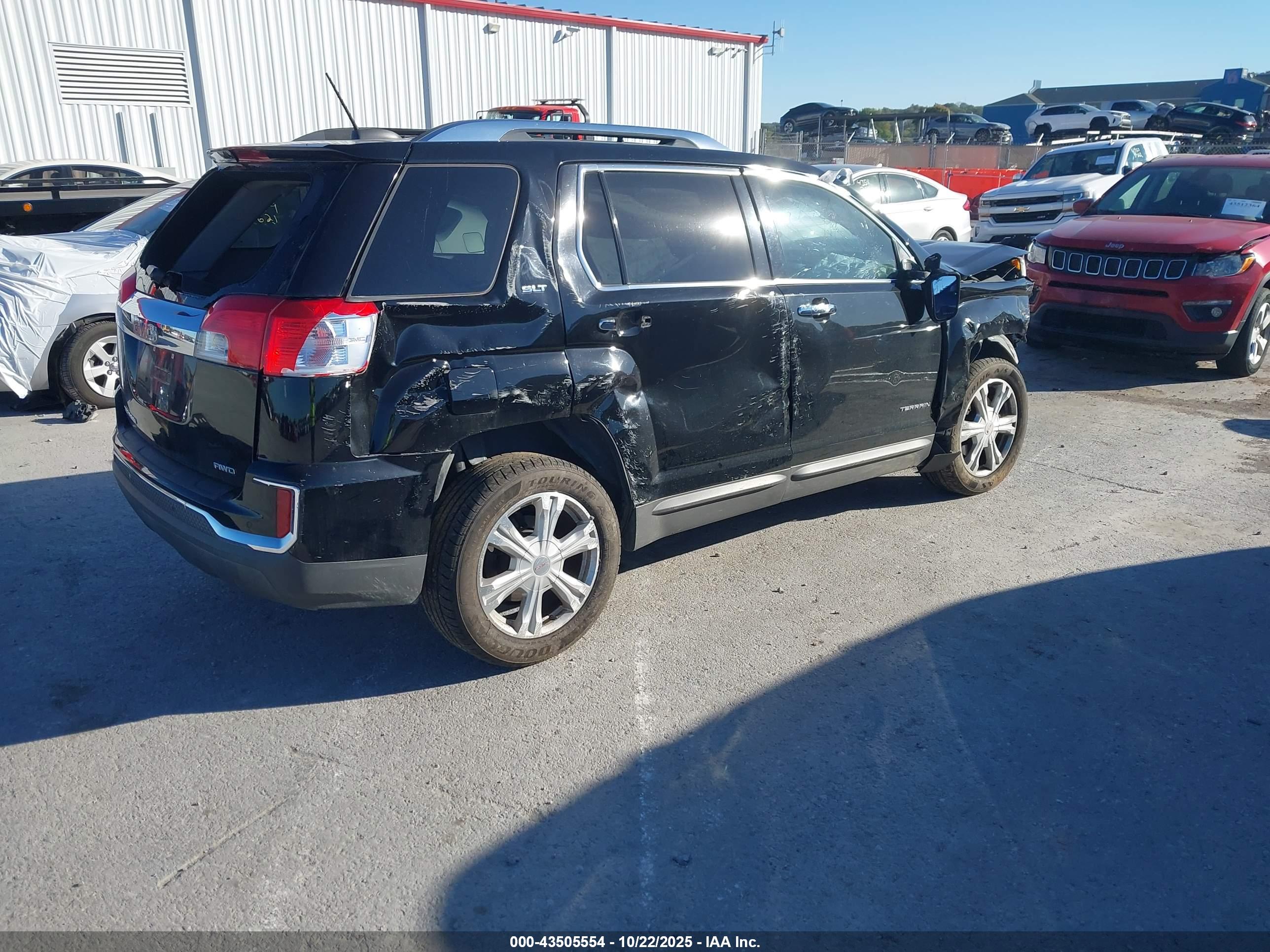GMC TERRAIN image 4