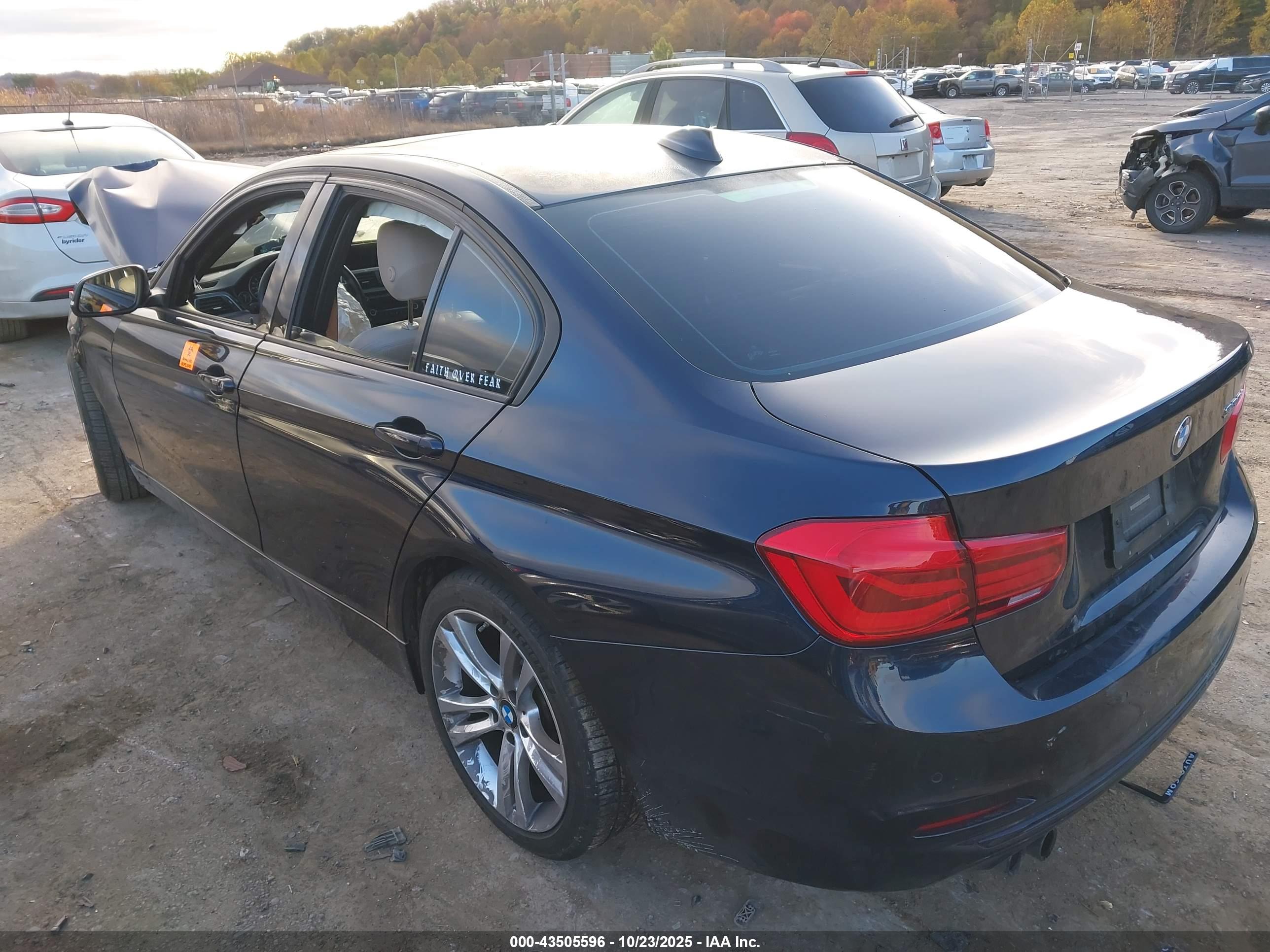 BMW 328I image 3