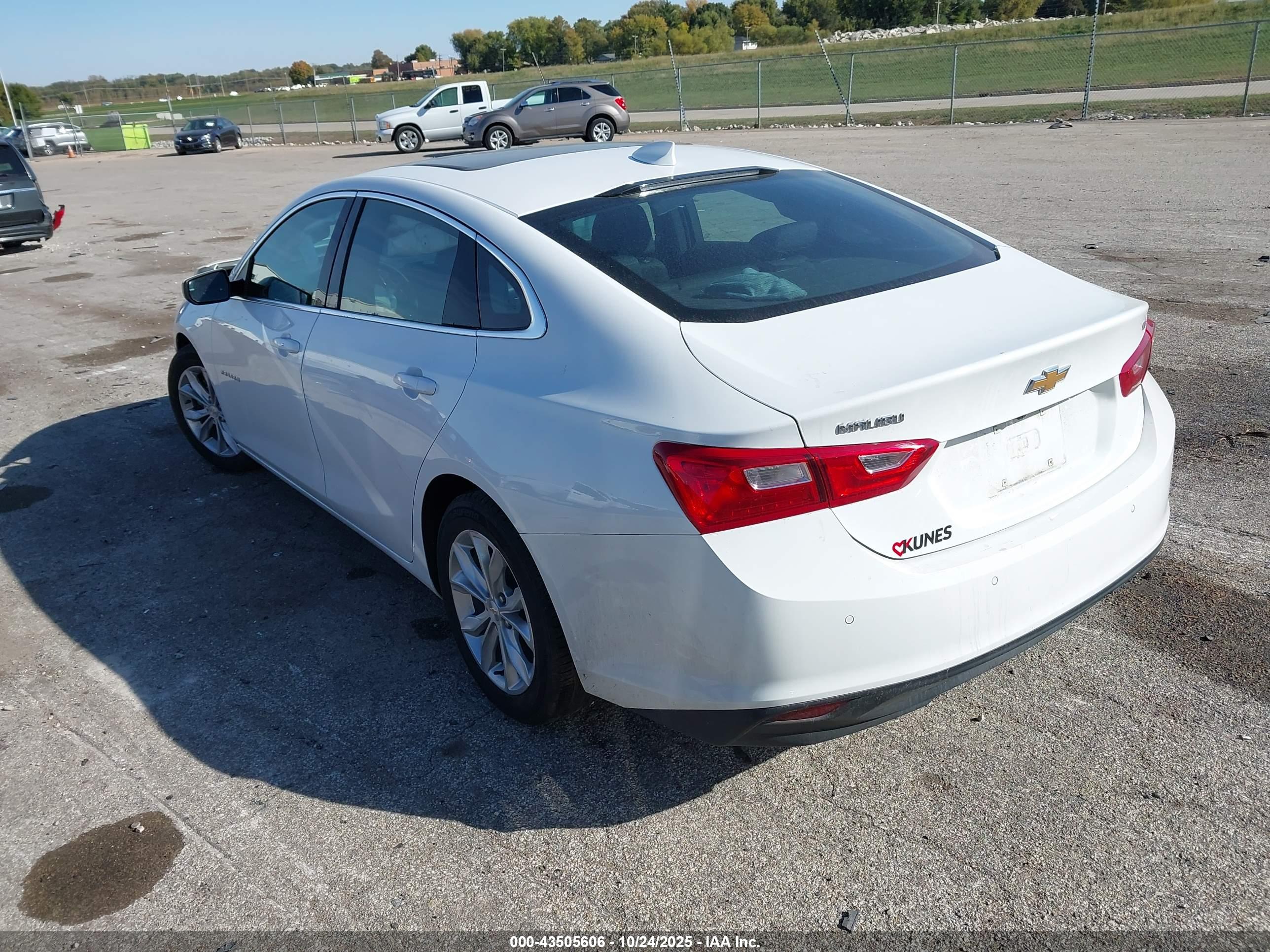 CHEVROLET MALIBU image 3