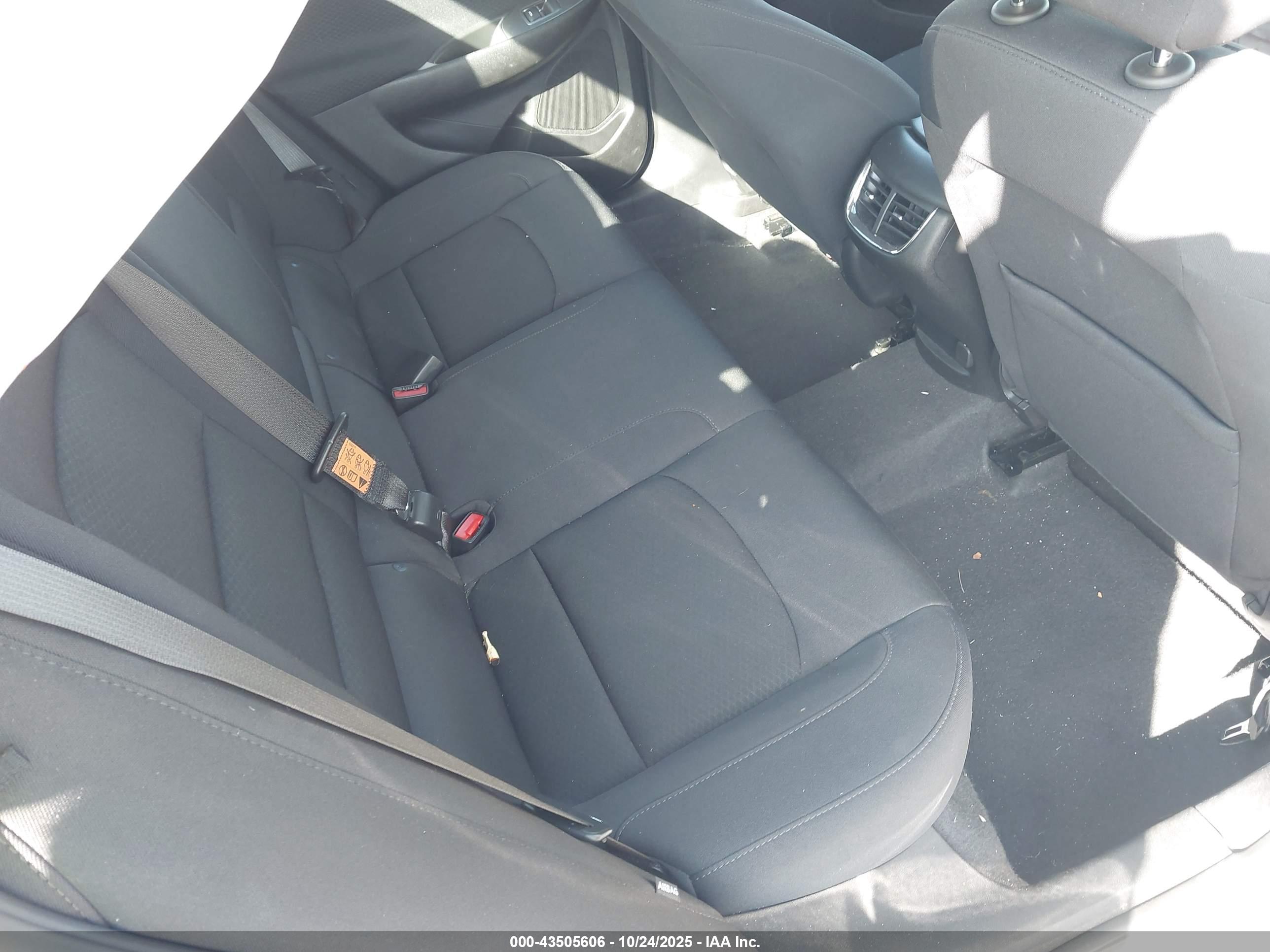 CHEVROLET MALIBU image 8