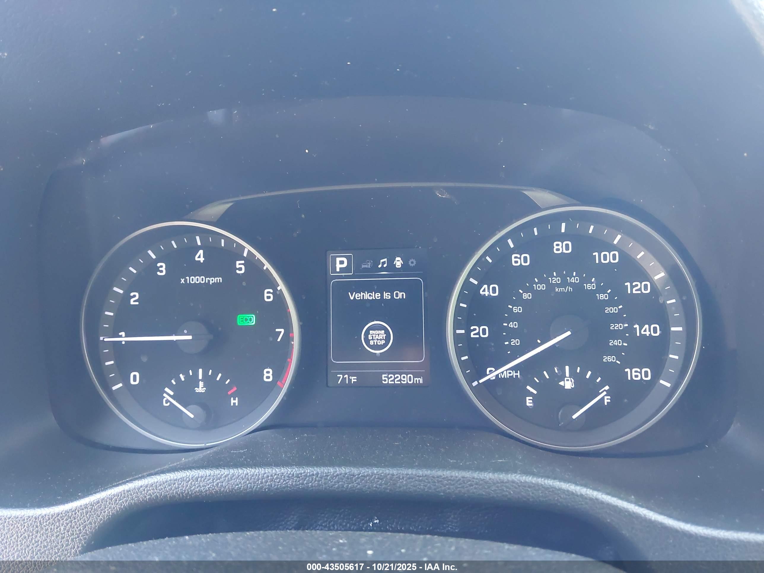 HYUNDAI ELANTRA image 7