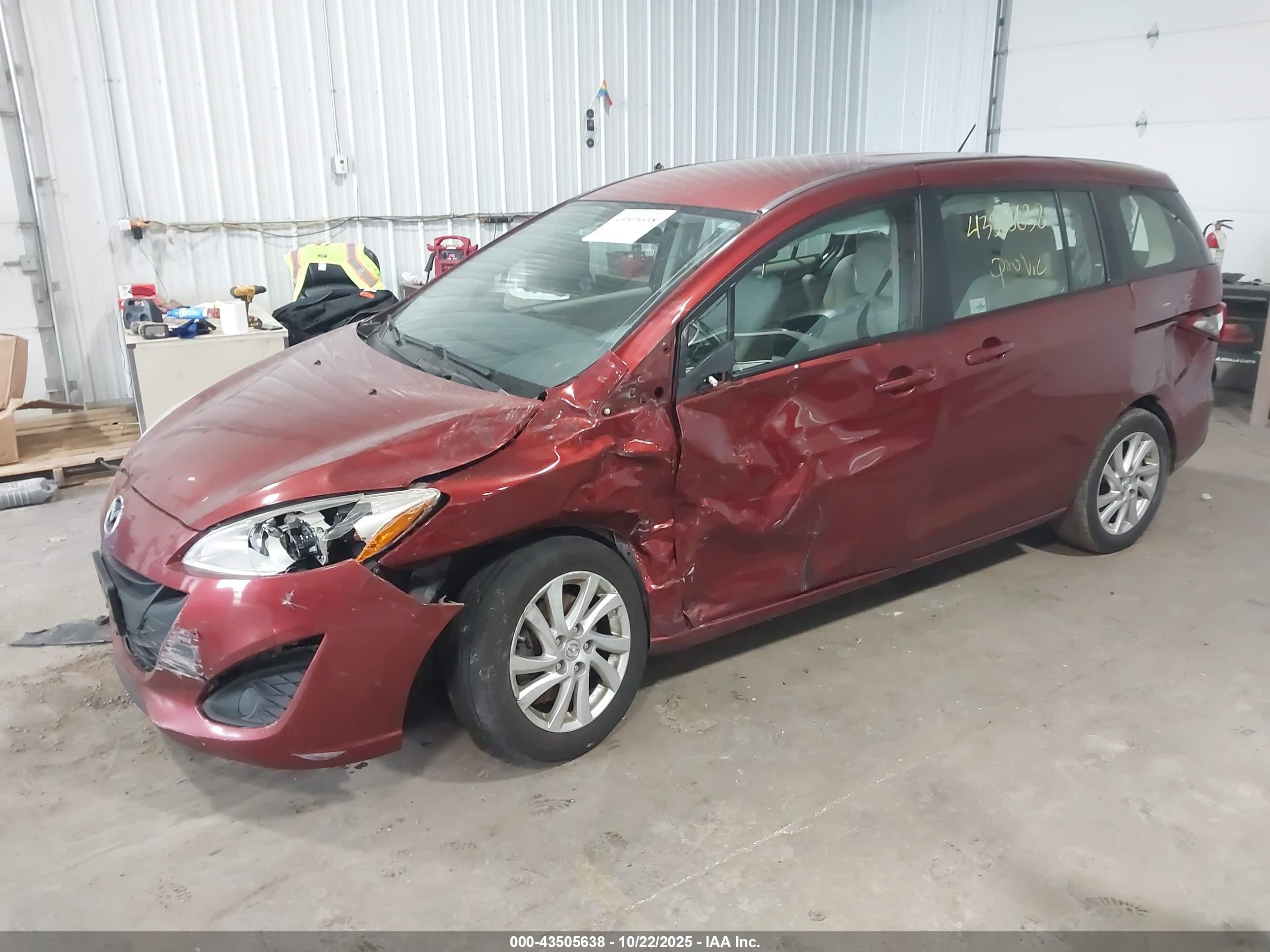 MAZDA MAZDA5 image 2