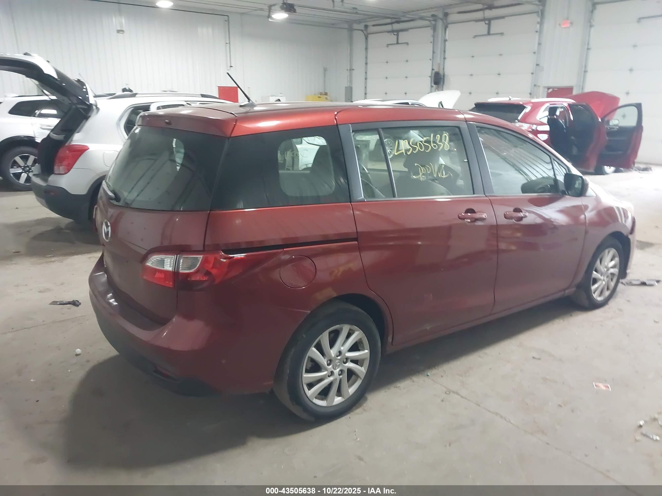 MAZDA MAZDA5 image 4