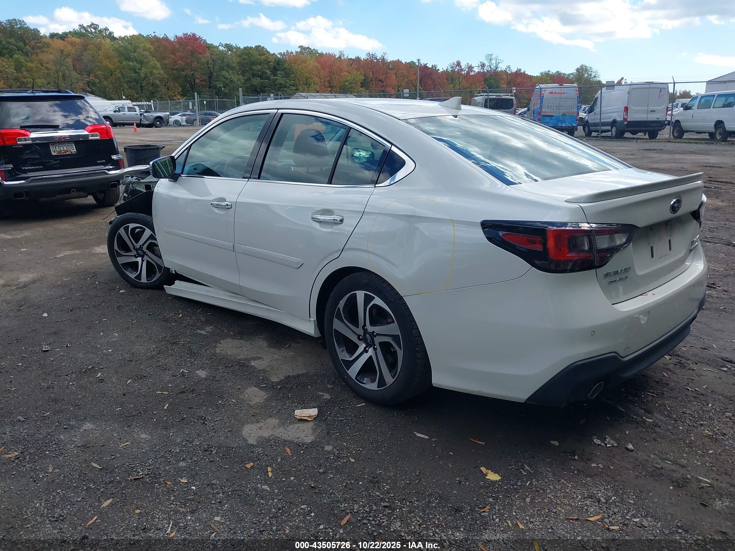 SUBARU LEGACY image 3