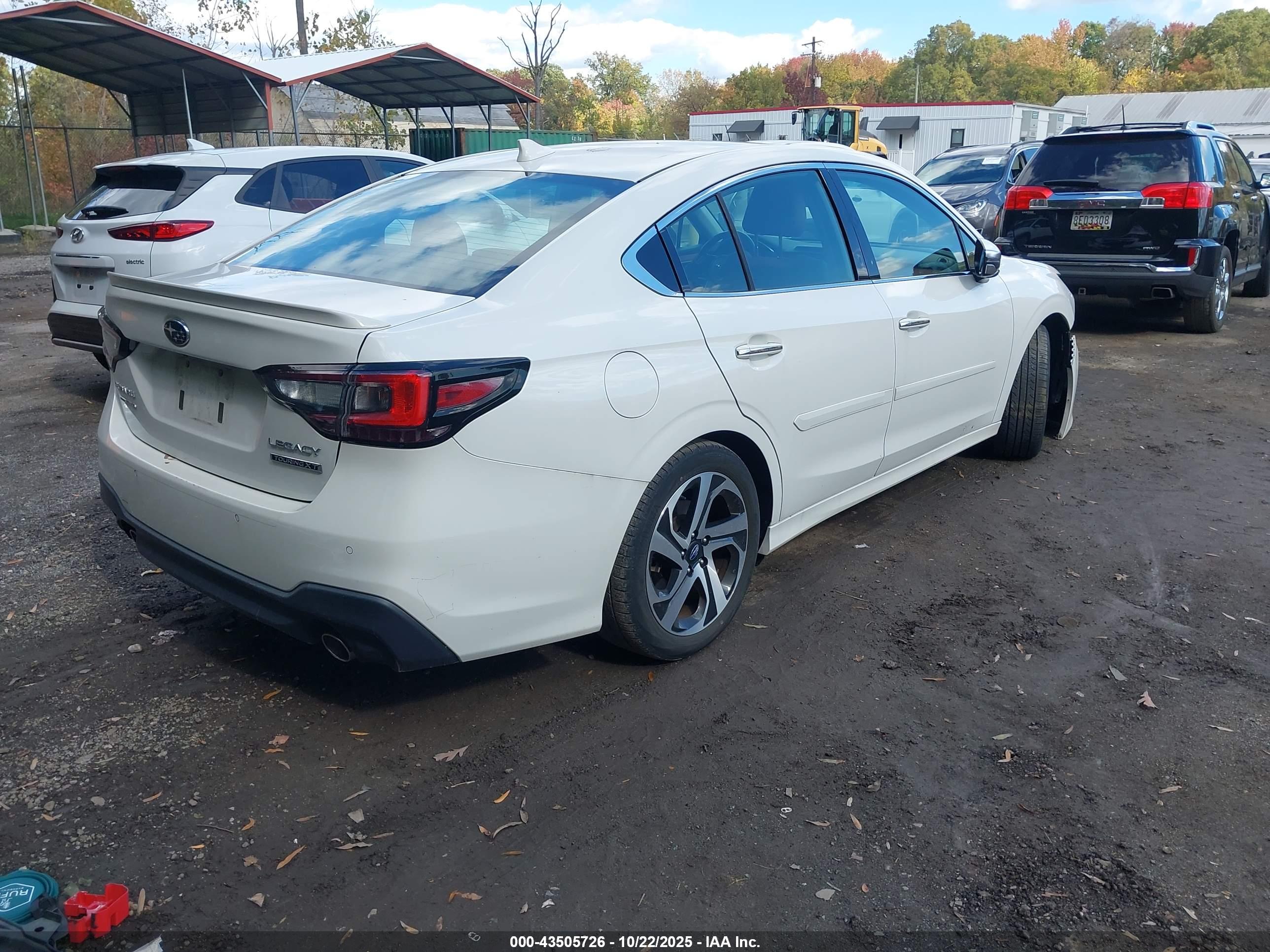 SUBARU LEGACY image 4