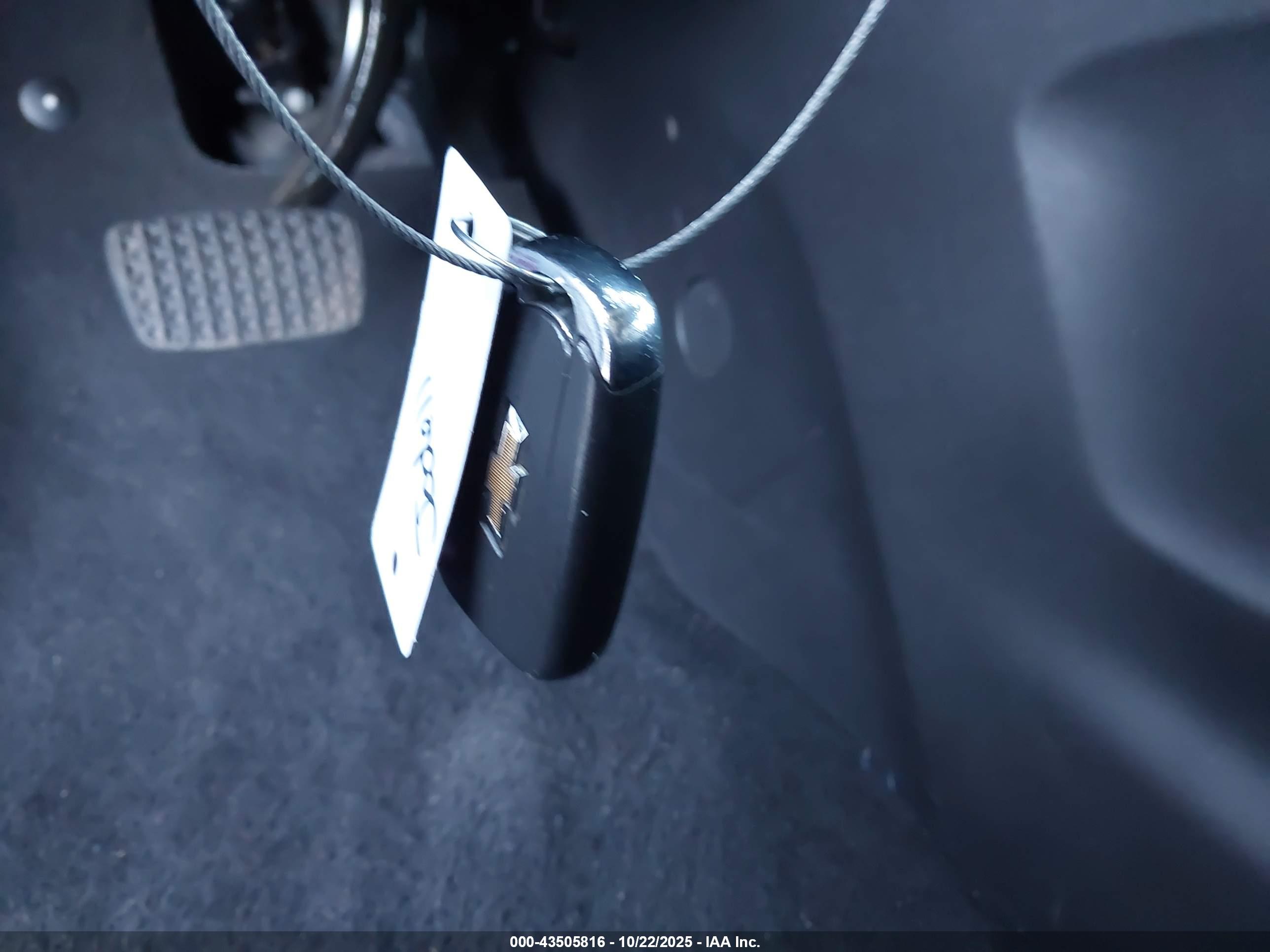 CHEVROLET EQUINOX image 11