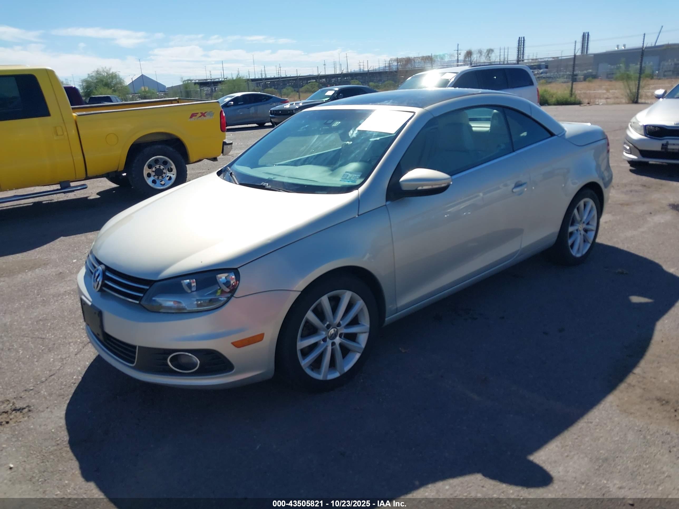 VOLKSWAGEN EOS image 2