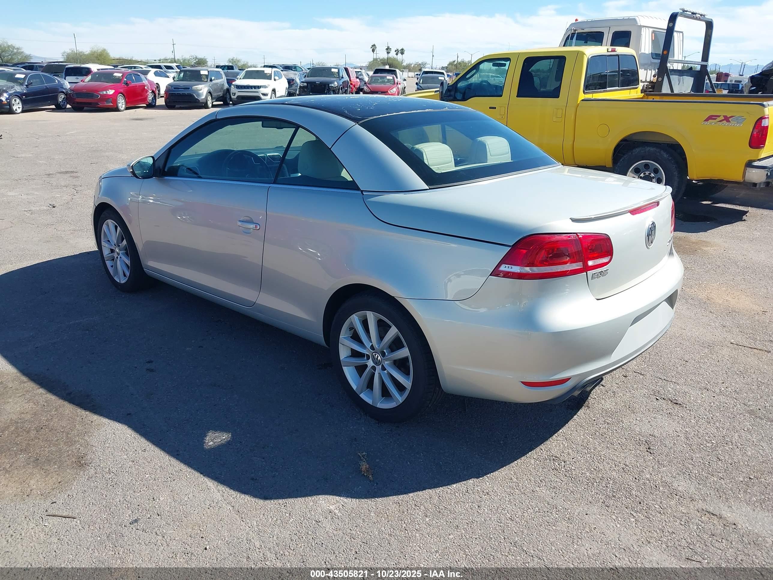 VOLKSWAGEN EOS image 3