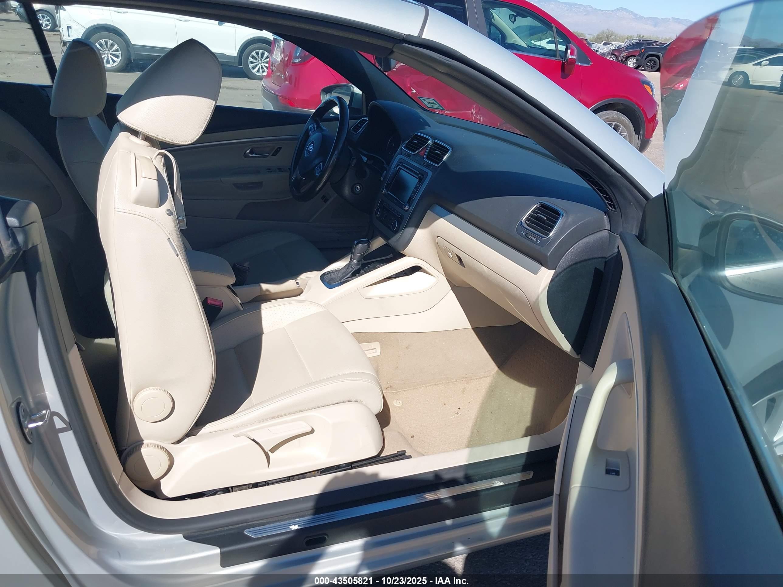 VOLKSWAGEN EOS image 5