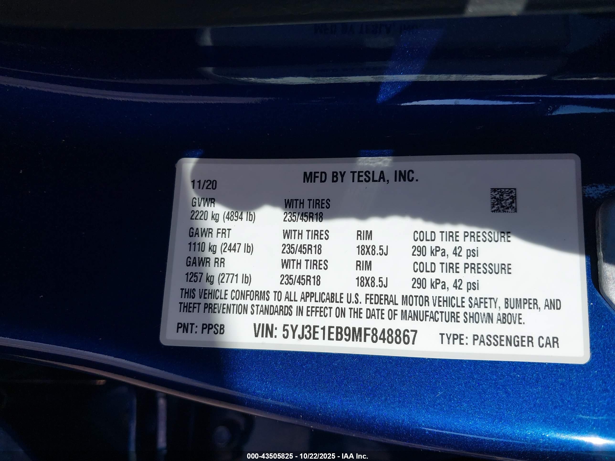 TESLA MODEL image 9