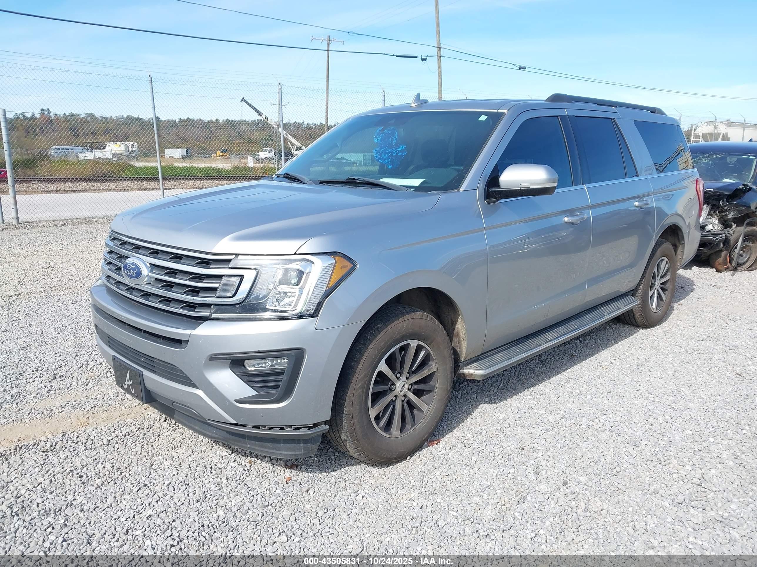 FORD EXPEDITION image 2