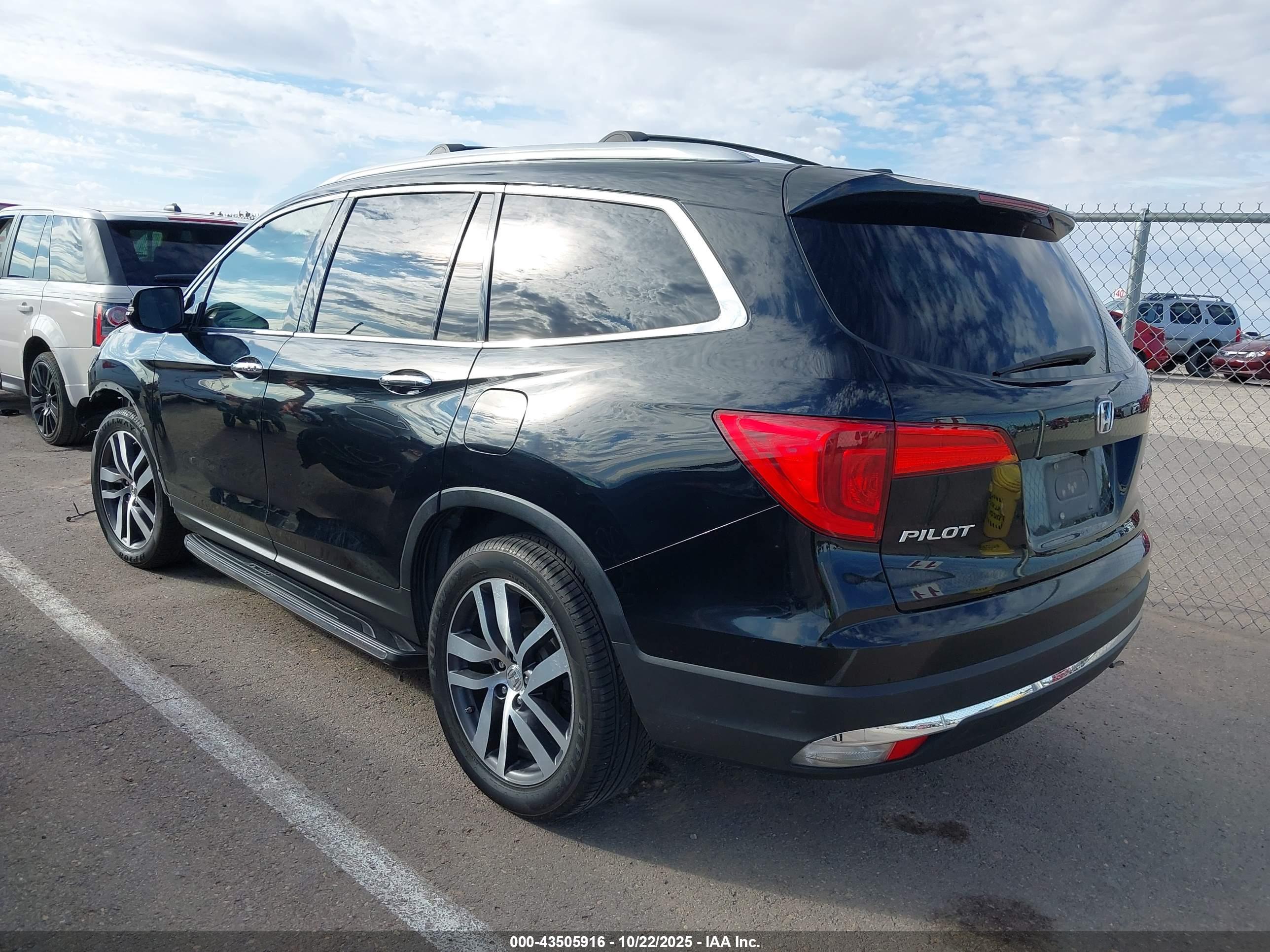 HONDA PILOT image 3