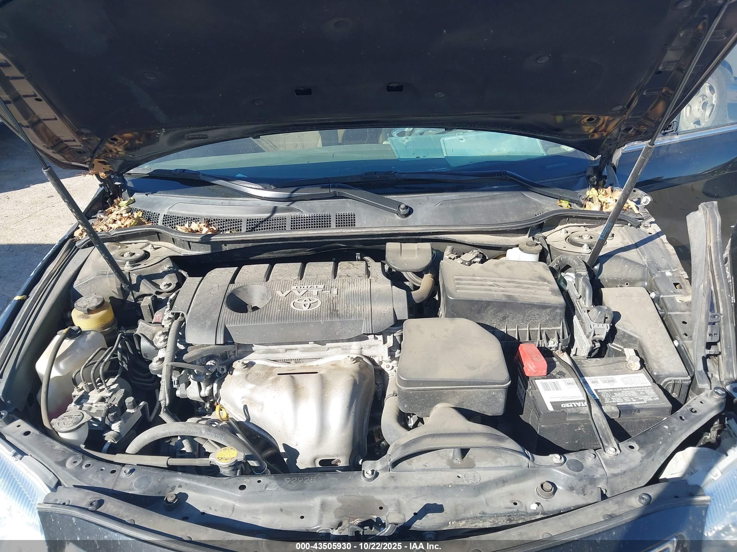 TOYOTA CAMRY image 10