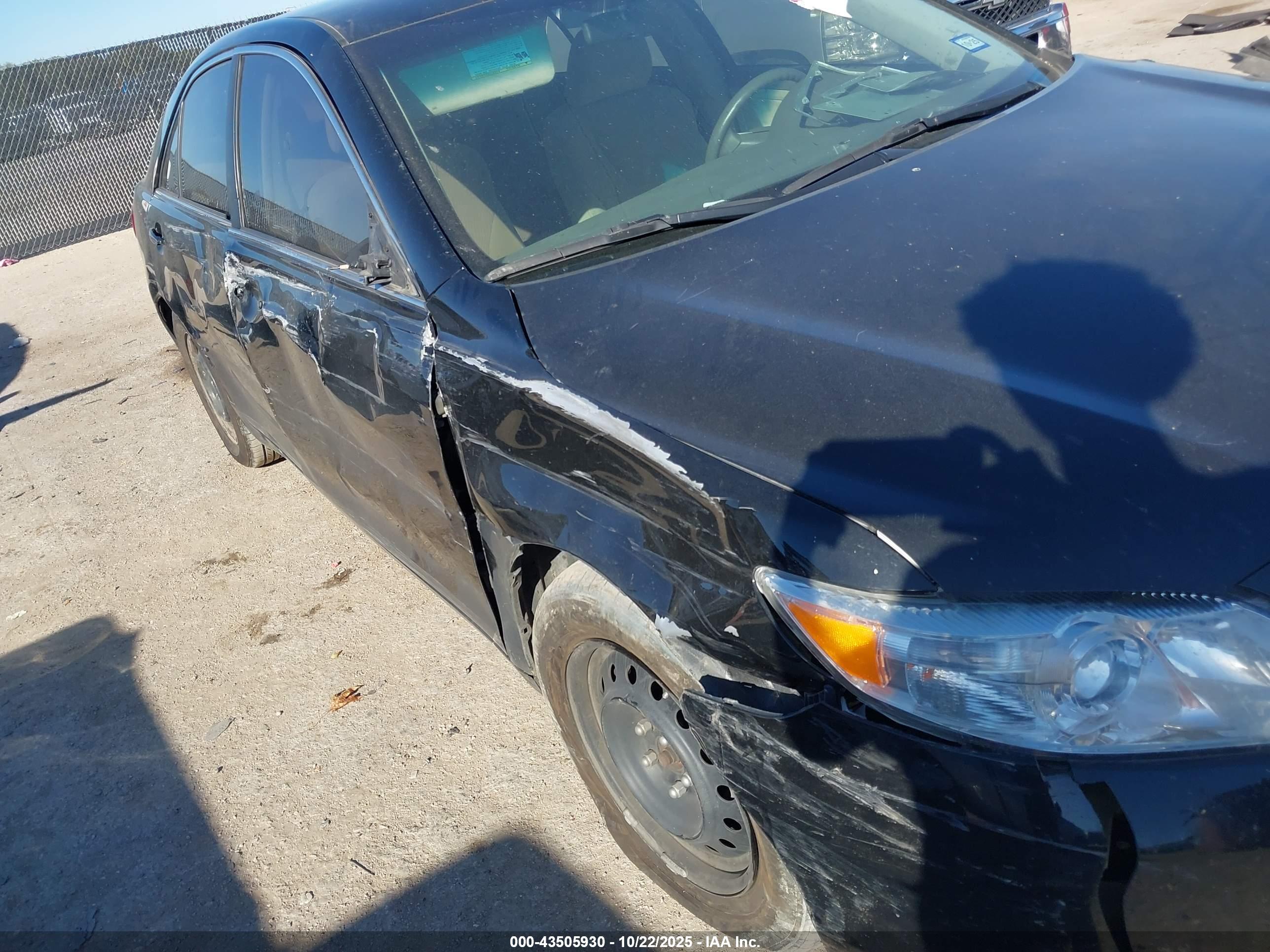 TOYOTA CAMRY image 6