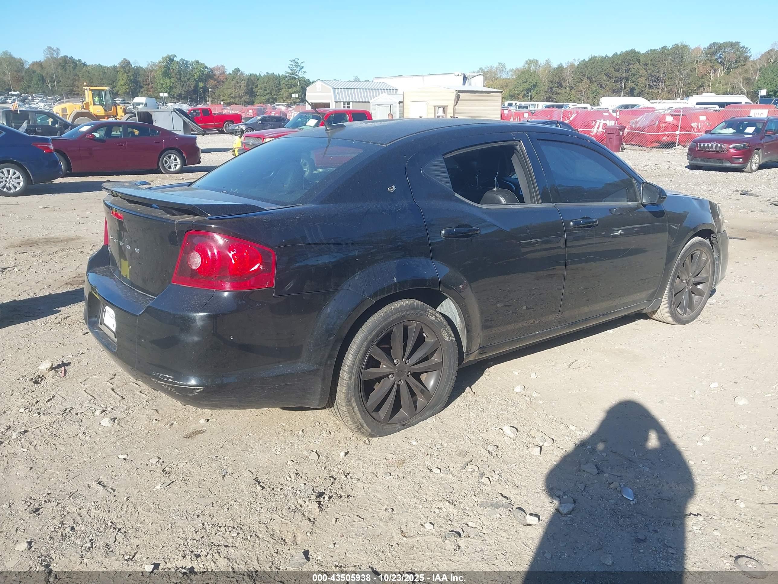 DODGE AVENGER image 4