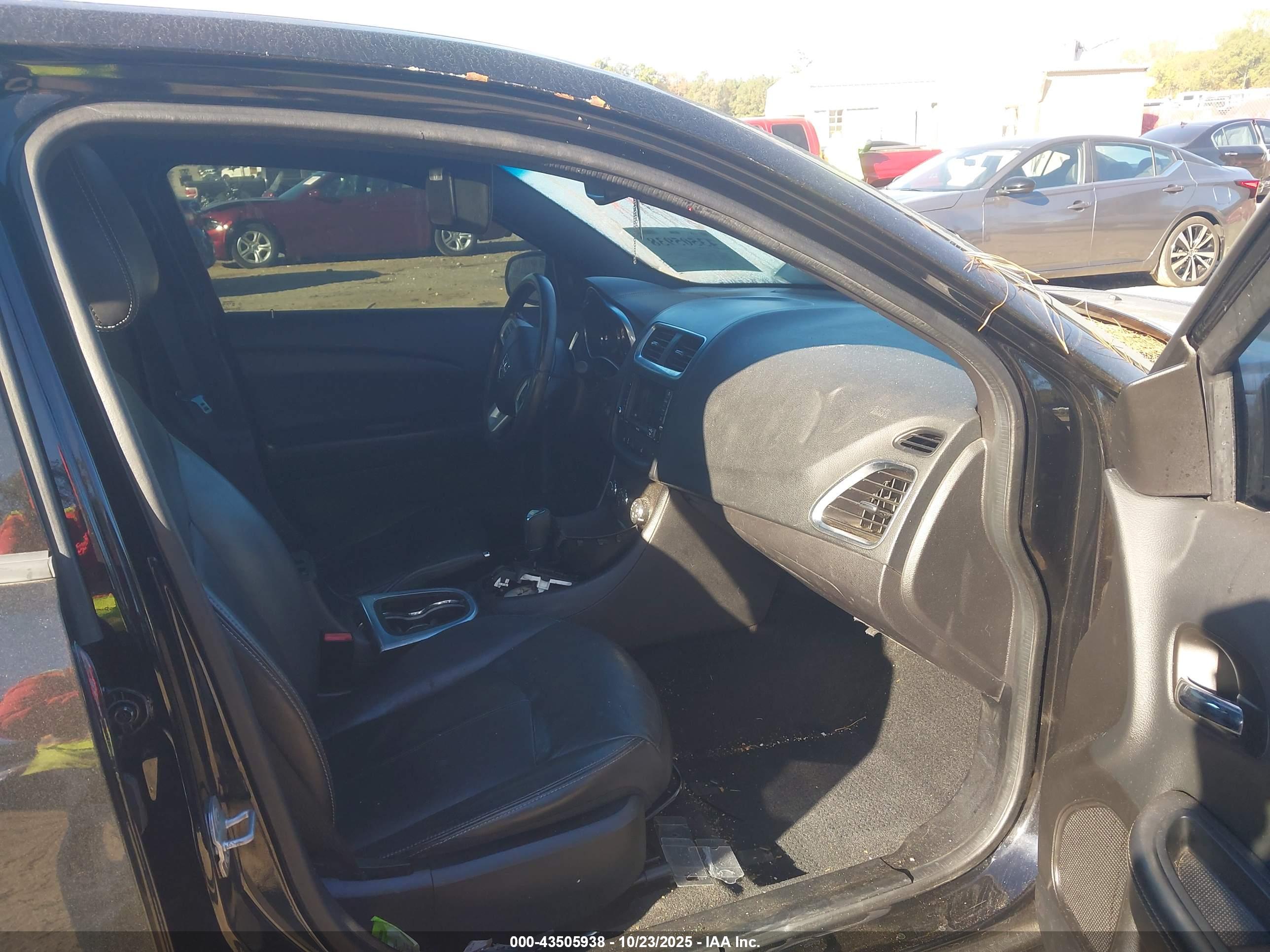DODGE AVENGER image 5
