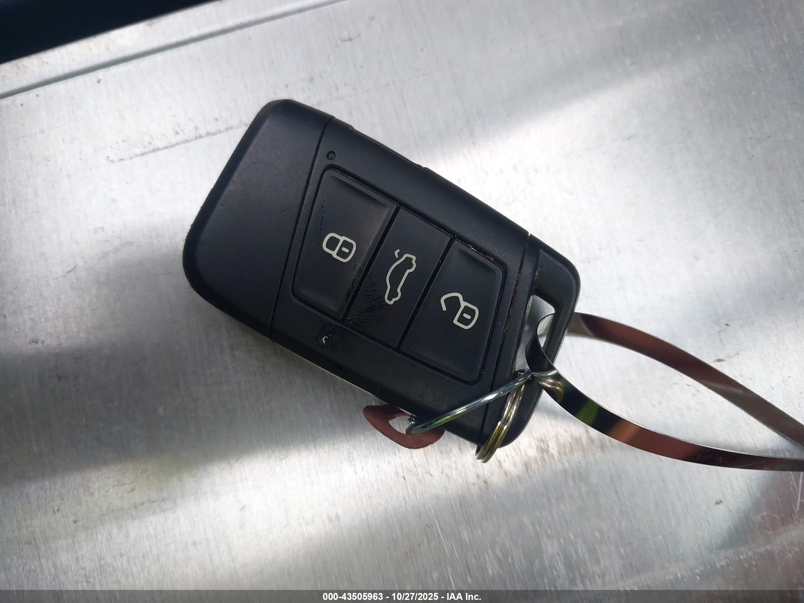 VOLKSWAGEN JETTA image 11