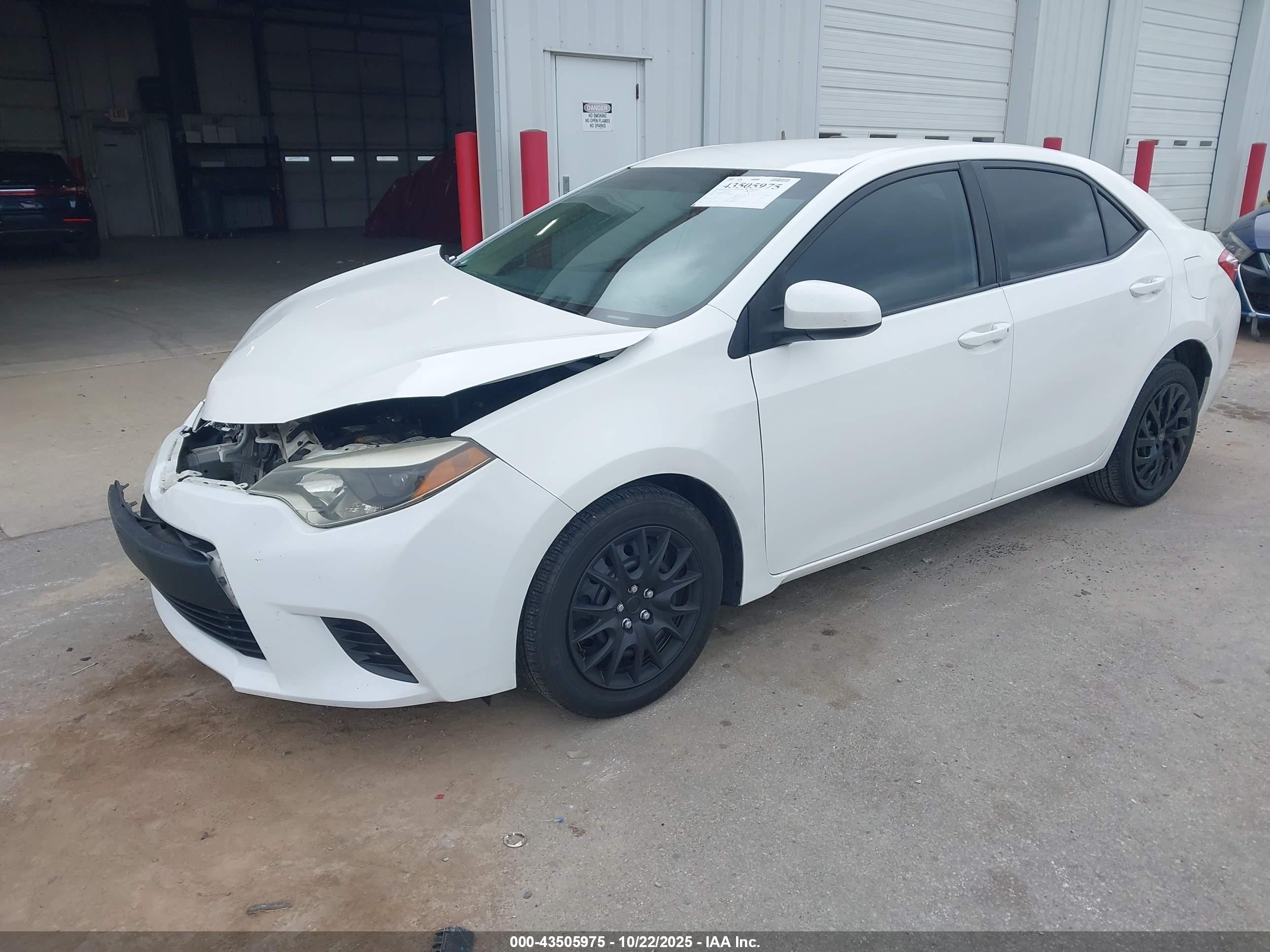 TOYOTA COROLLA image 2