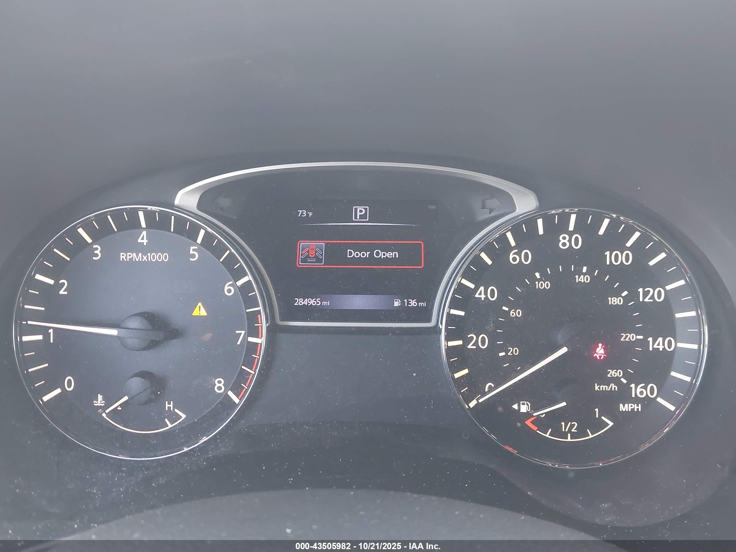 NISSAN PATHFINDER image 7