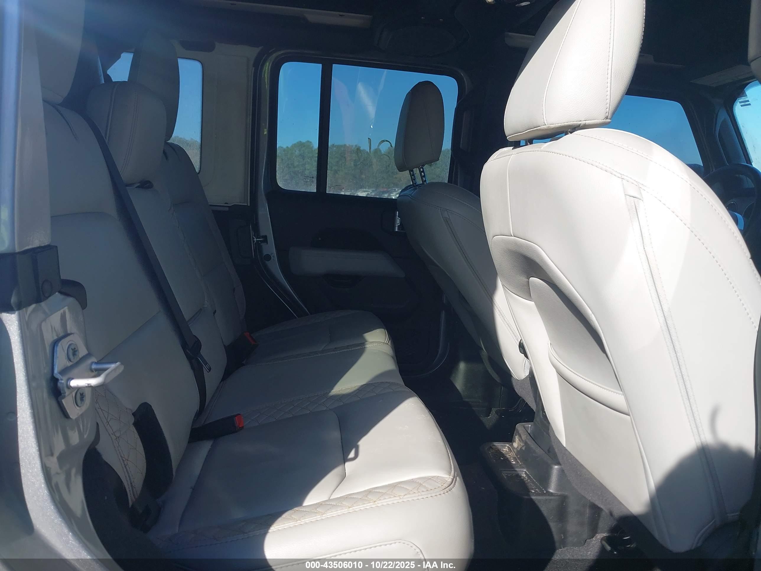 JEEP WRANGLER image 8