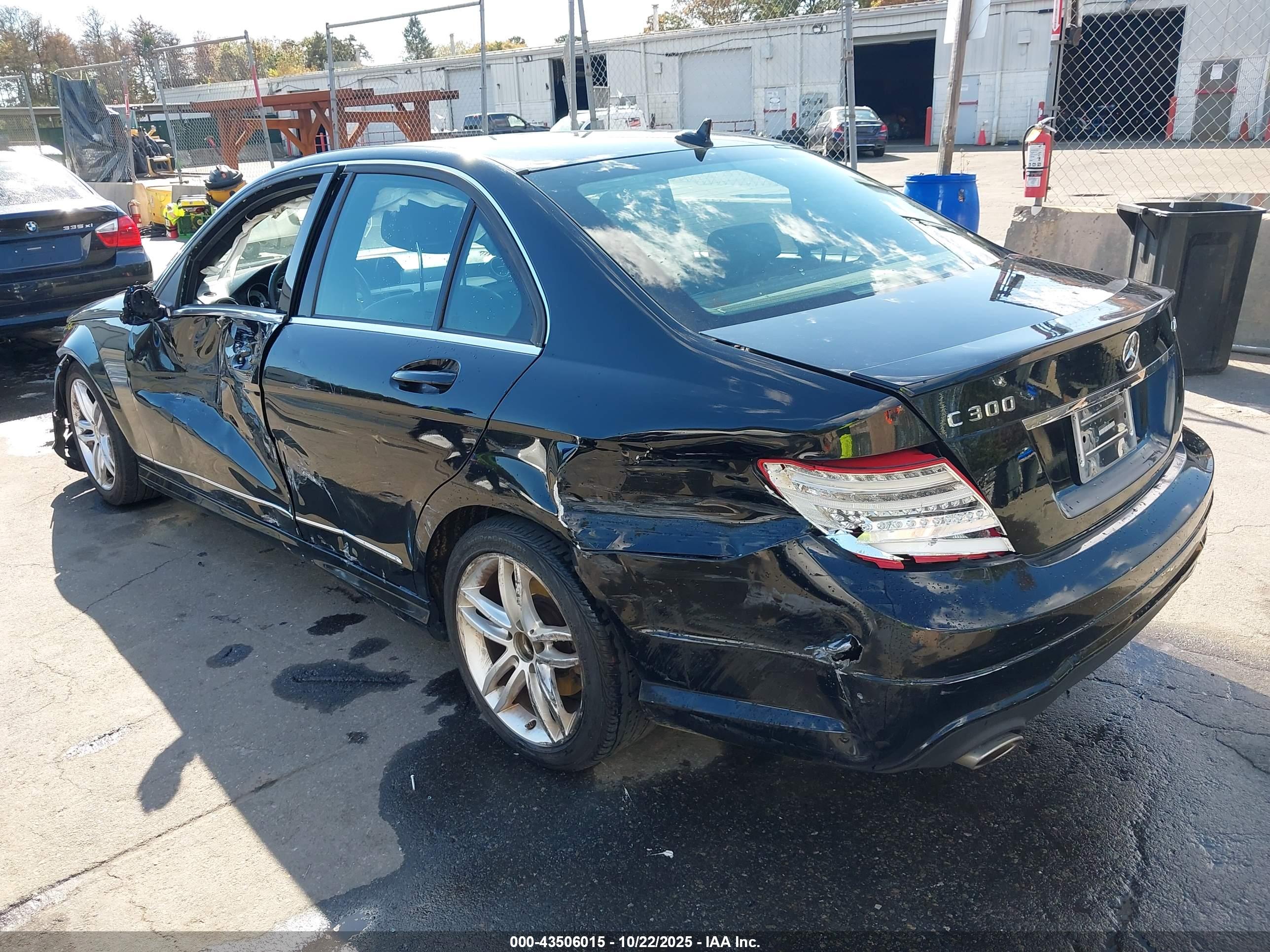 MERCEDES-BENZ C image 3