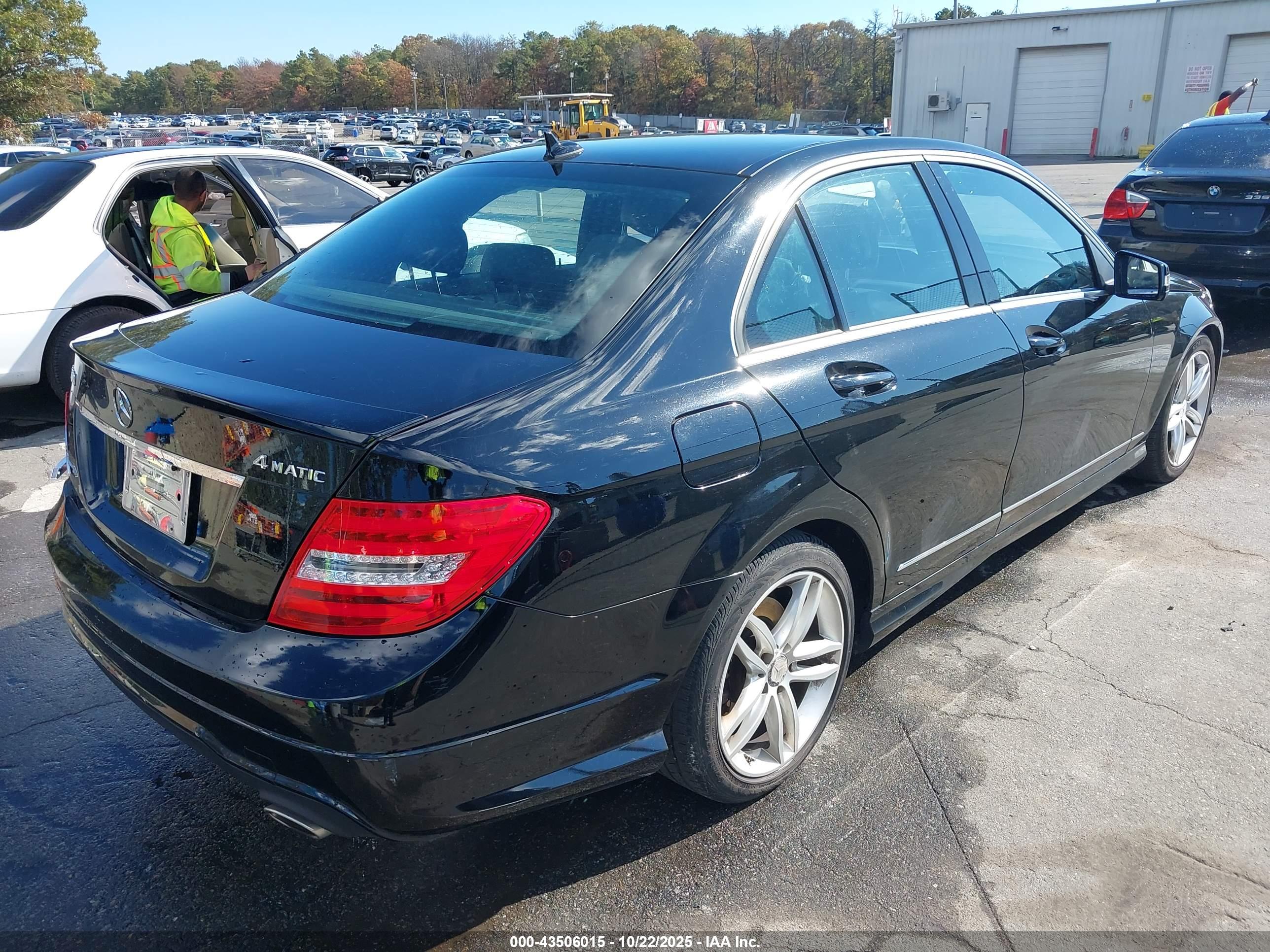 MERCEDES-BENZ C image 4