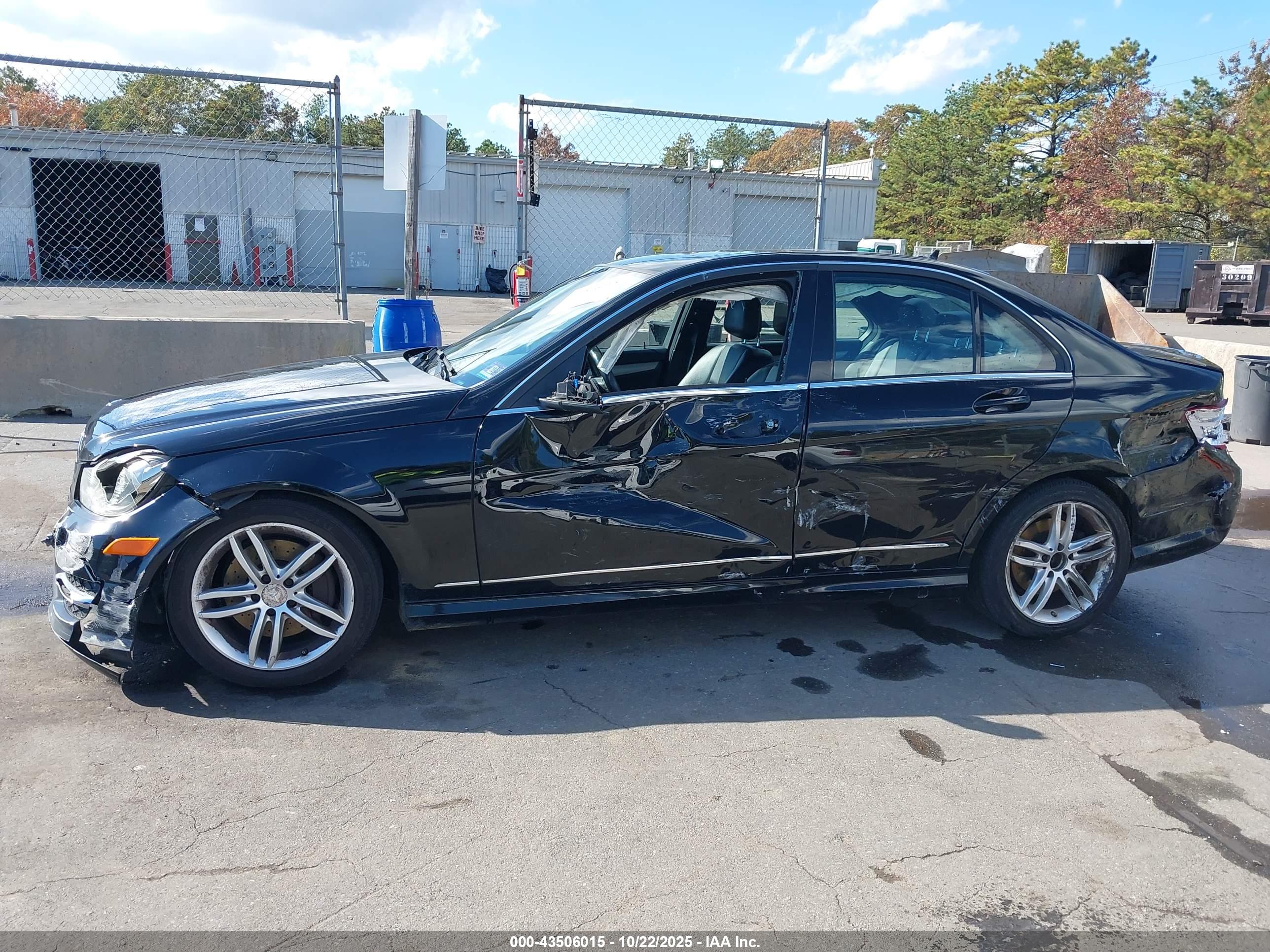 MERCEDES-BENZ C image 6