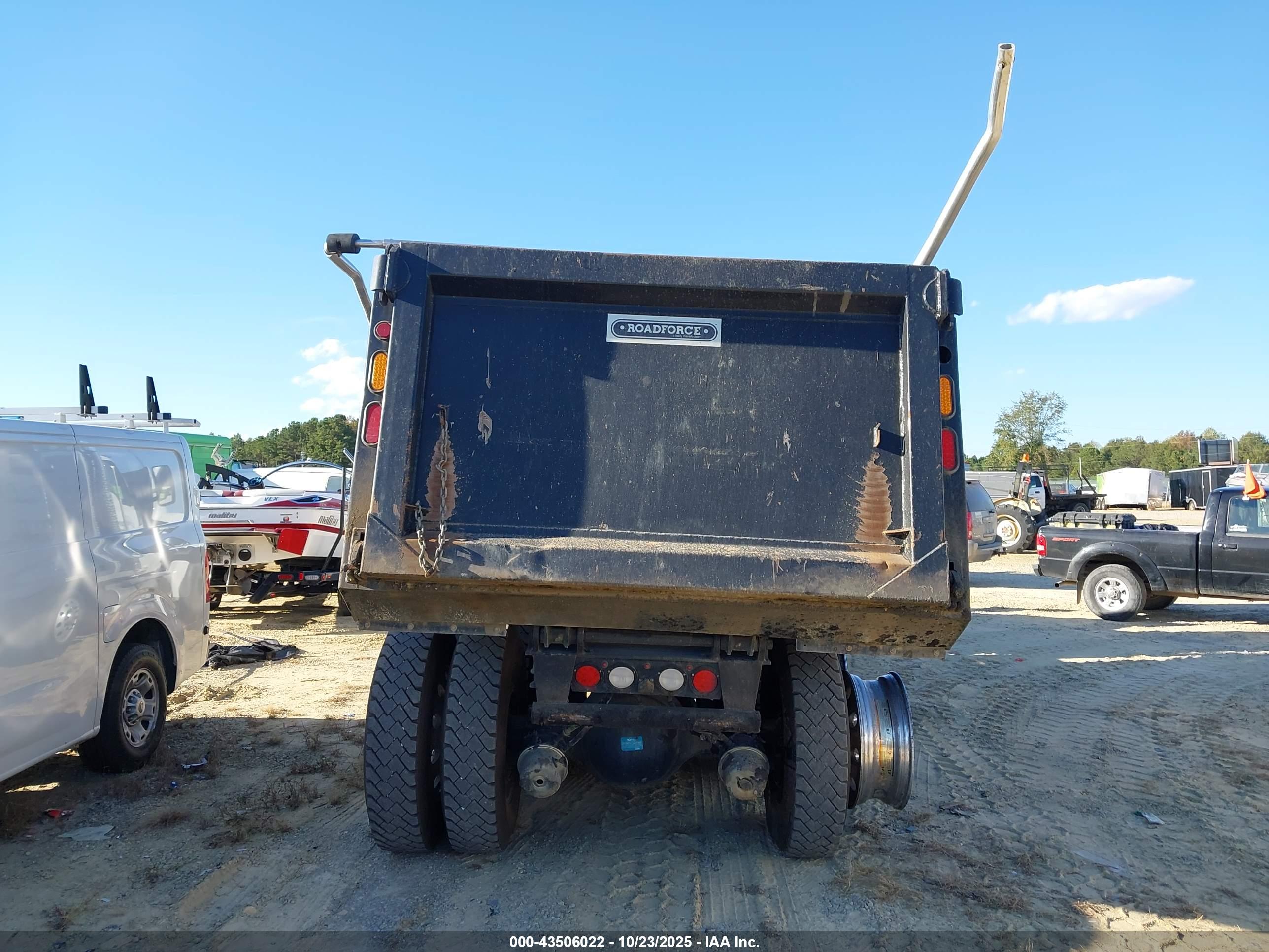 KENWORTH T880 image 7