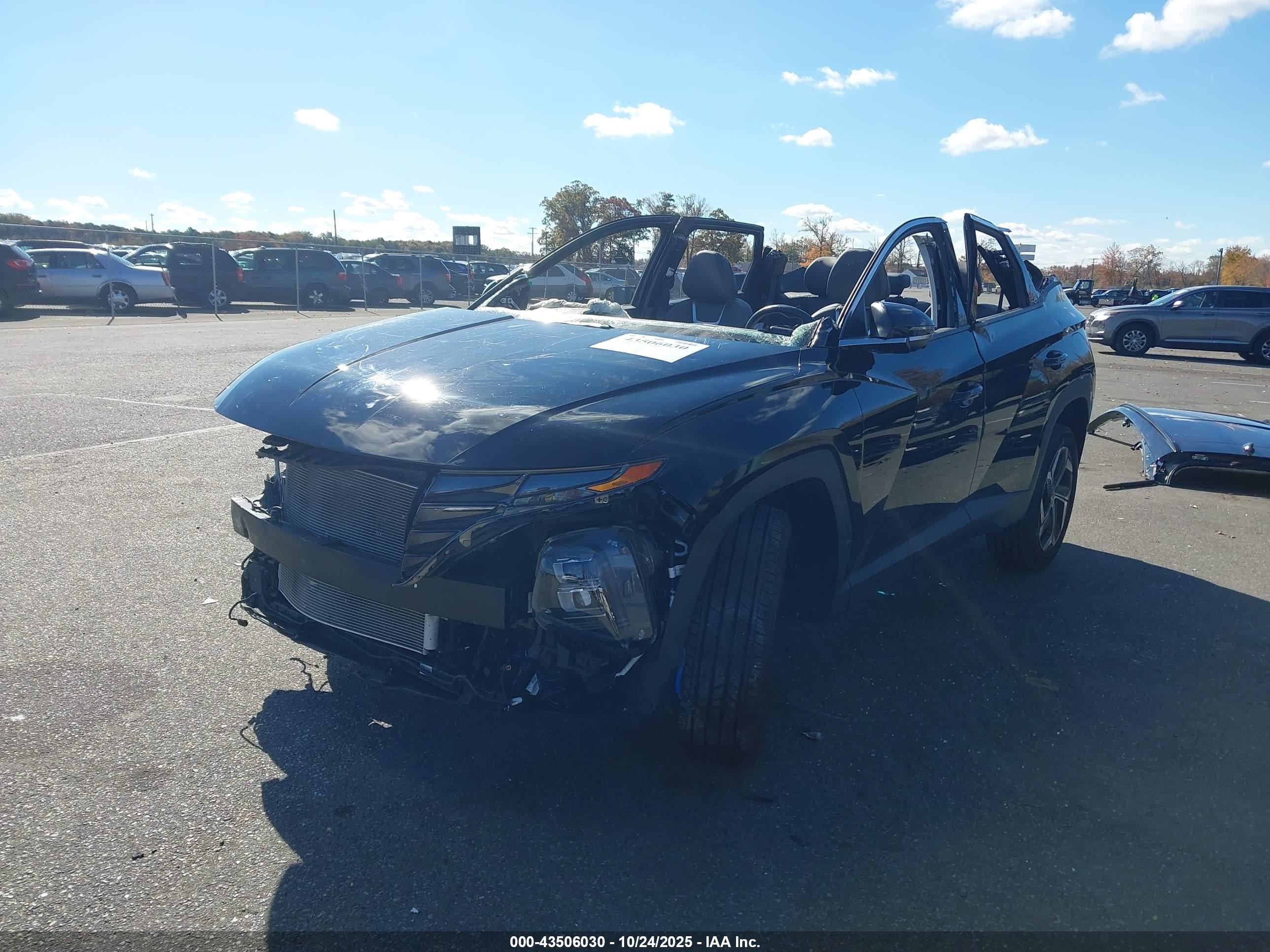 HYUNDAI TUCSON image 2