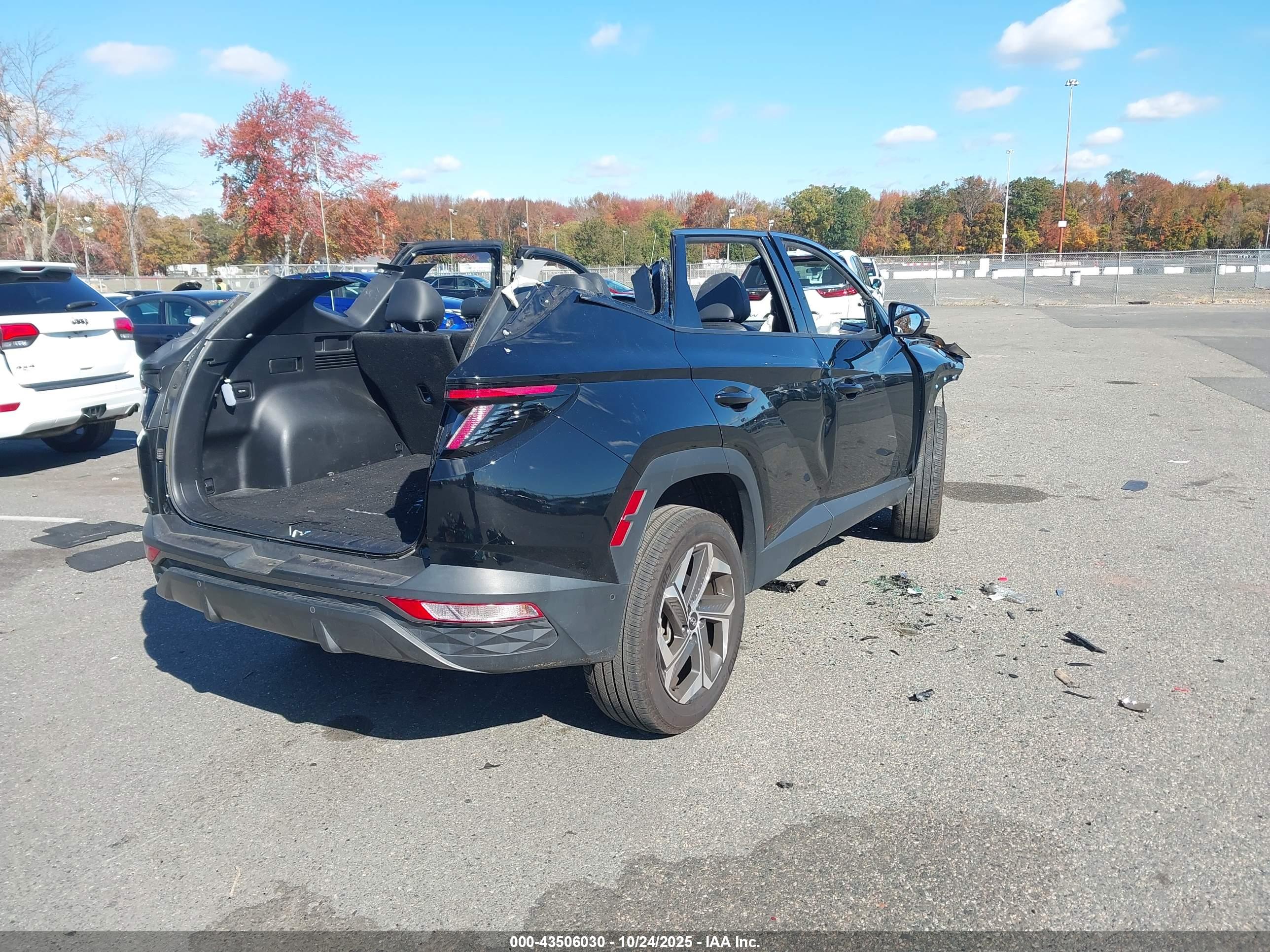 HYUNDAI TUCSON image 4