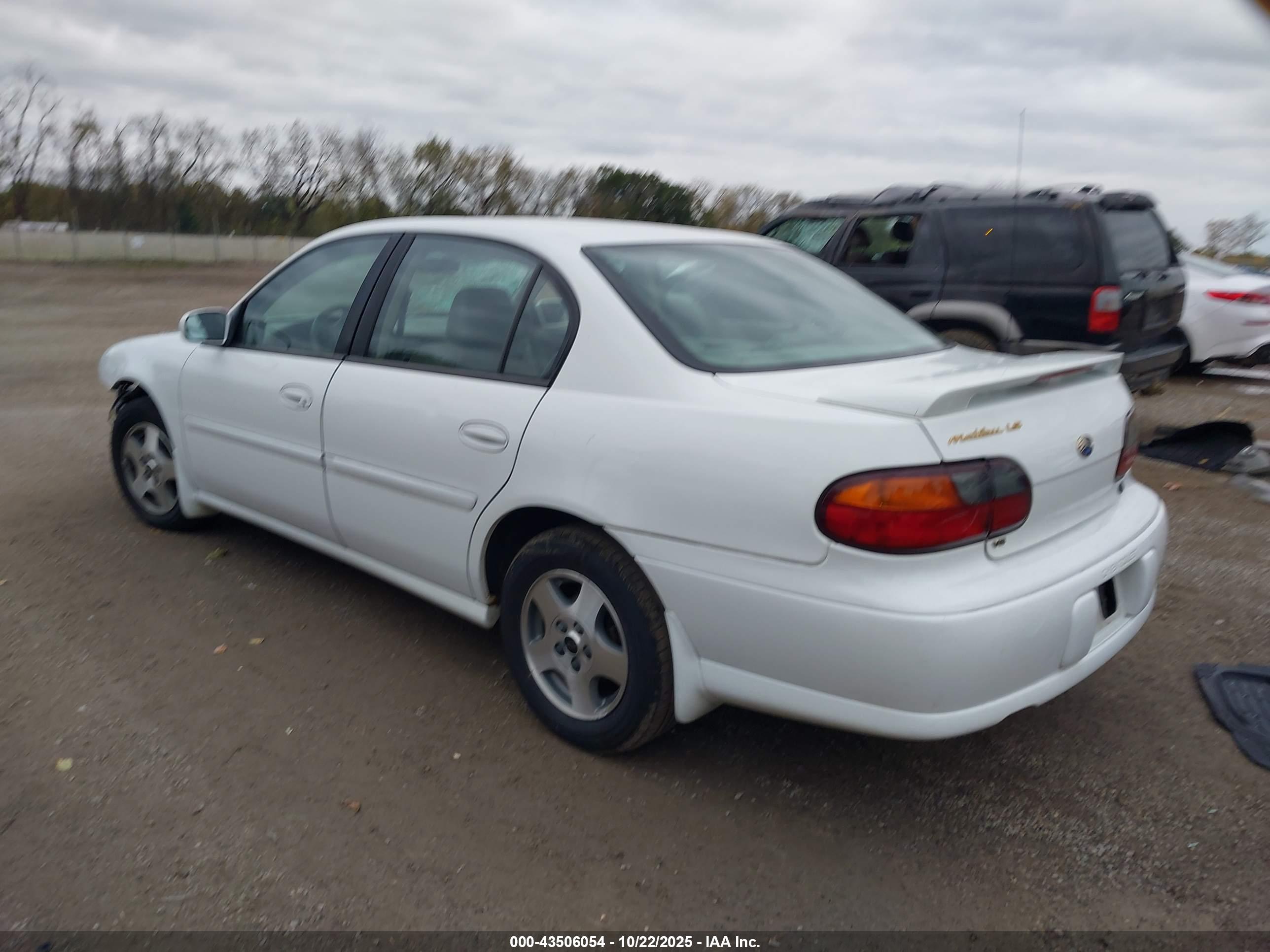 CHEVROLET MALIBU image 3