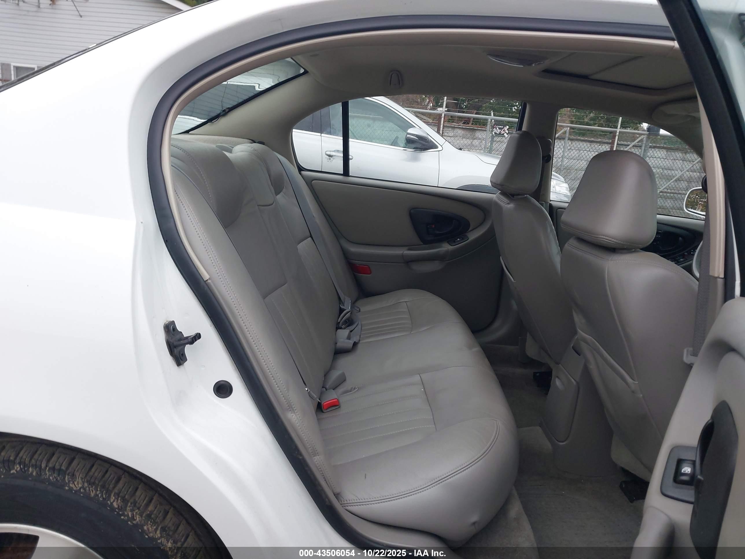 CHEVROLET MALIBU image 8