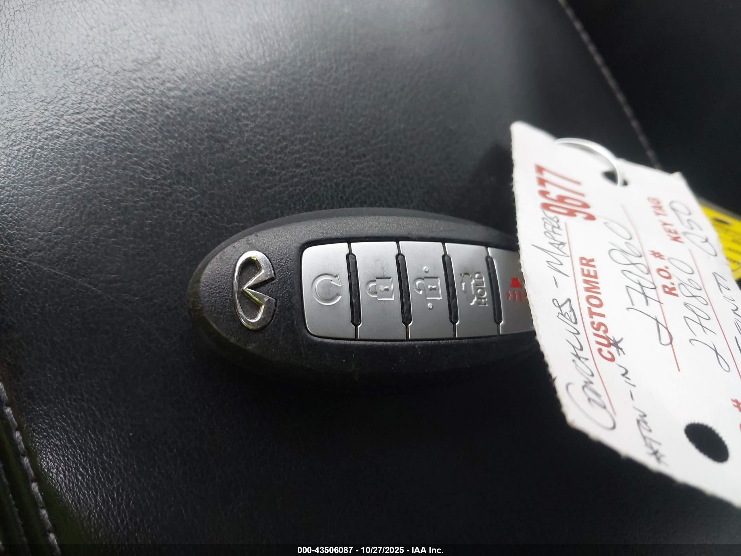 INFINITI Q50 image 11