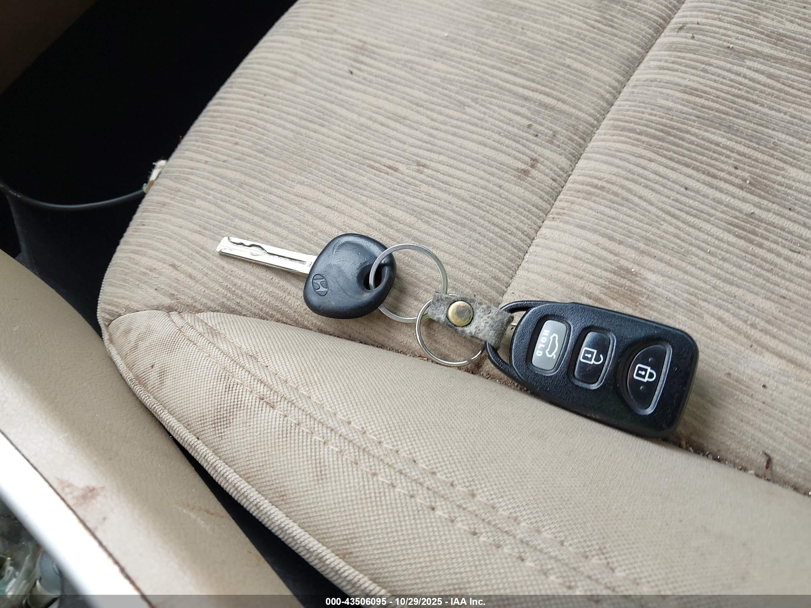 HYUNDAI SONATA image 11