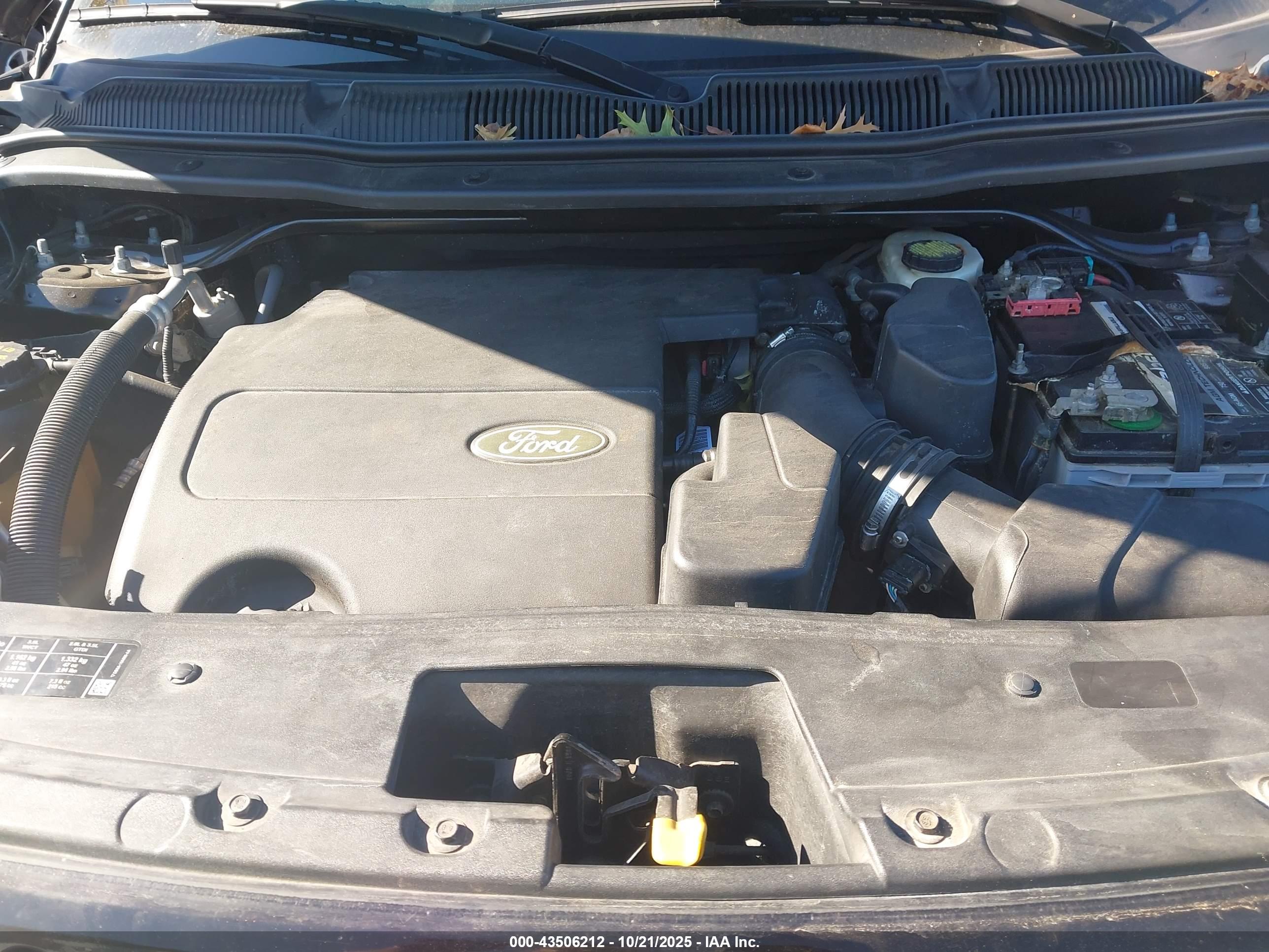 FORD EXPLORER image 10