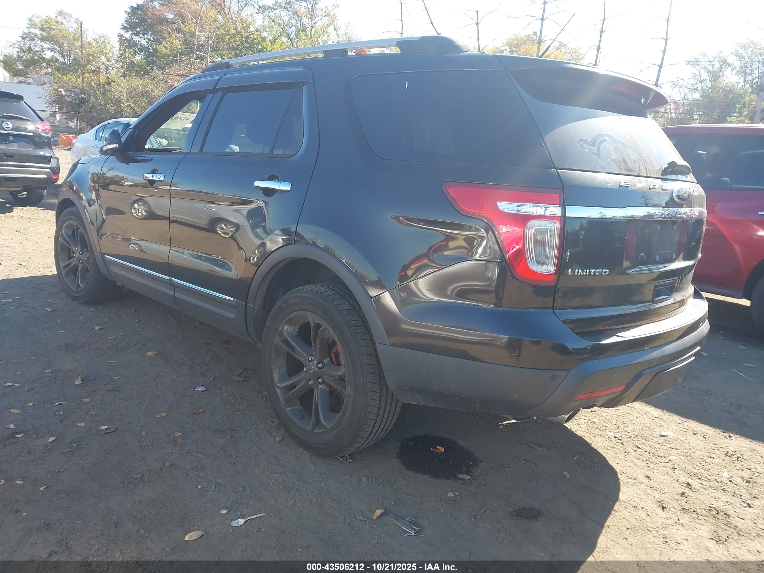 FORD EXPLORER image 3