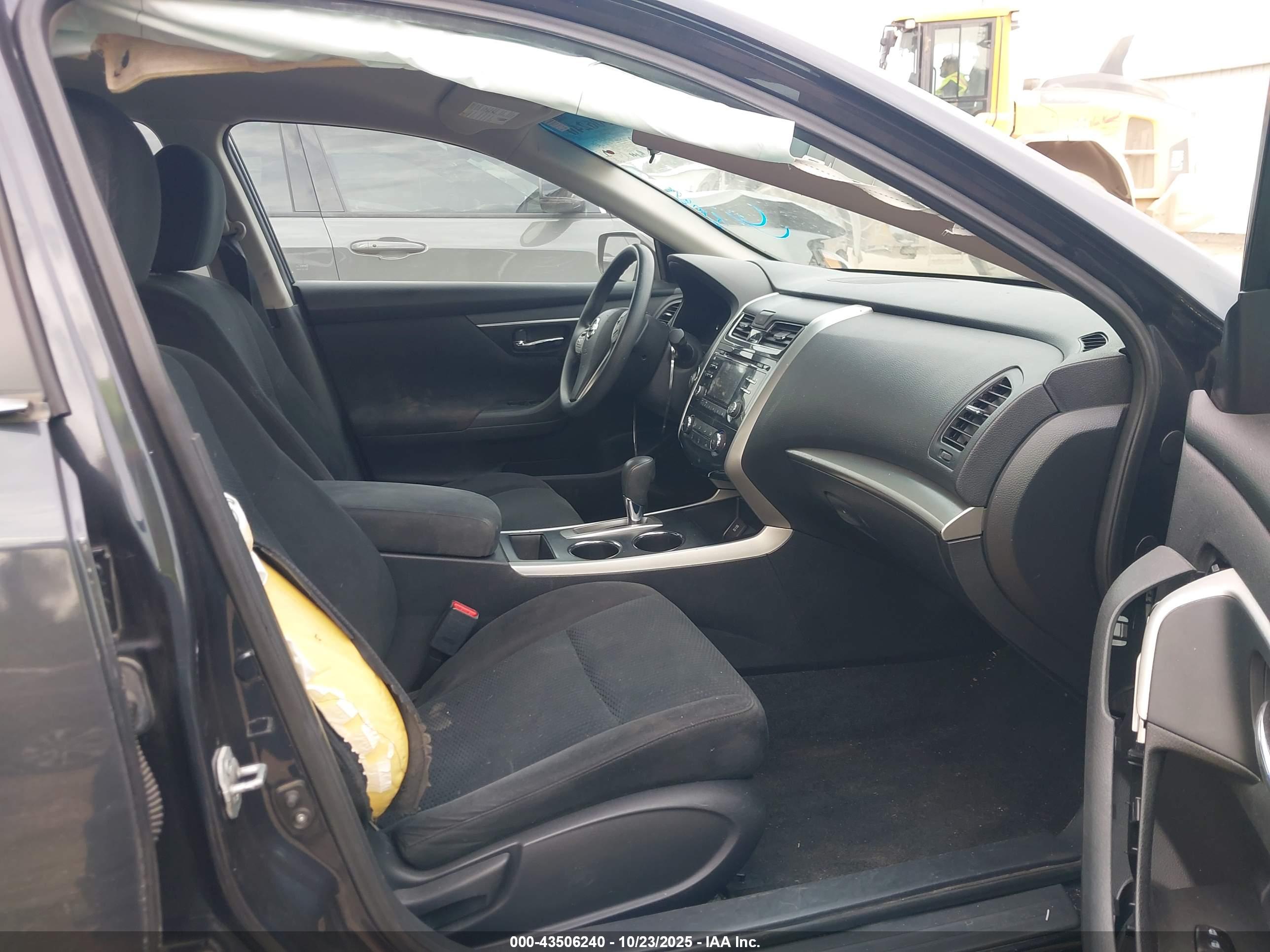NISSAN ALTIMA image 5