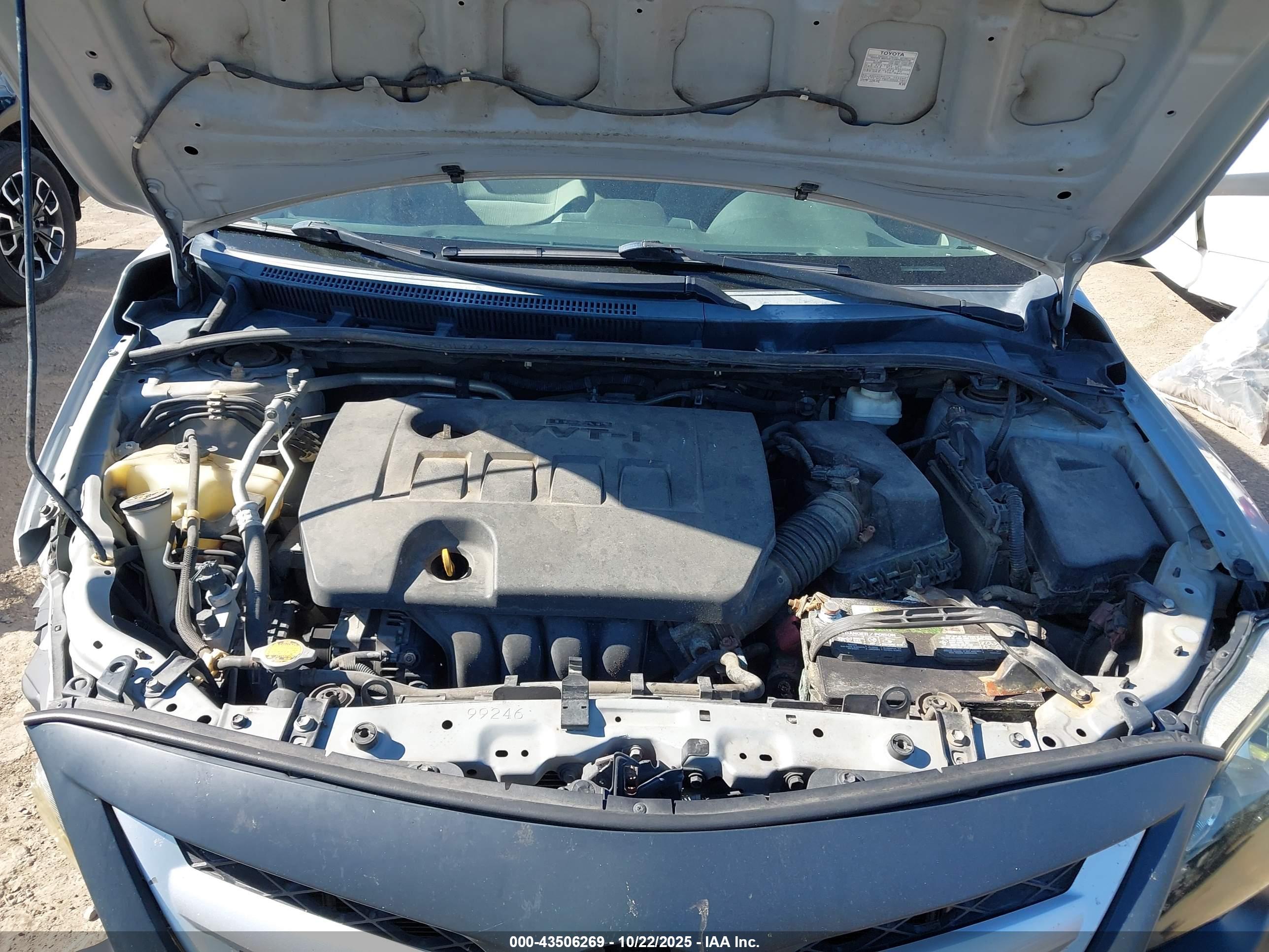 TOYOTA COROLLA image 10
