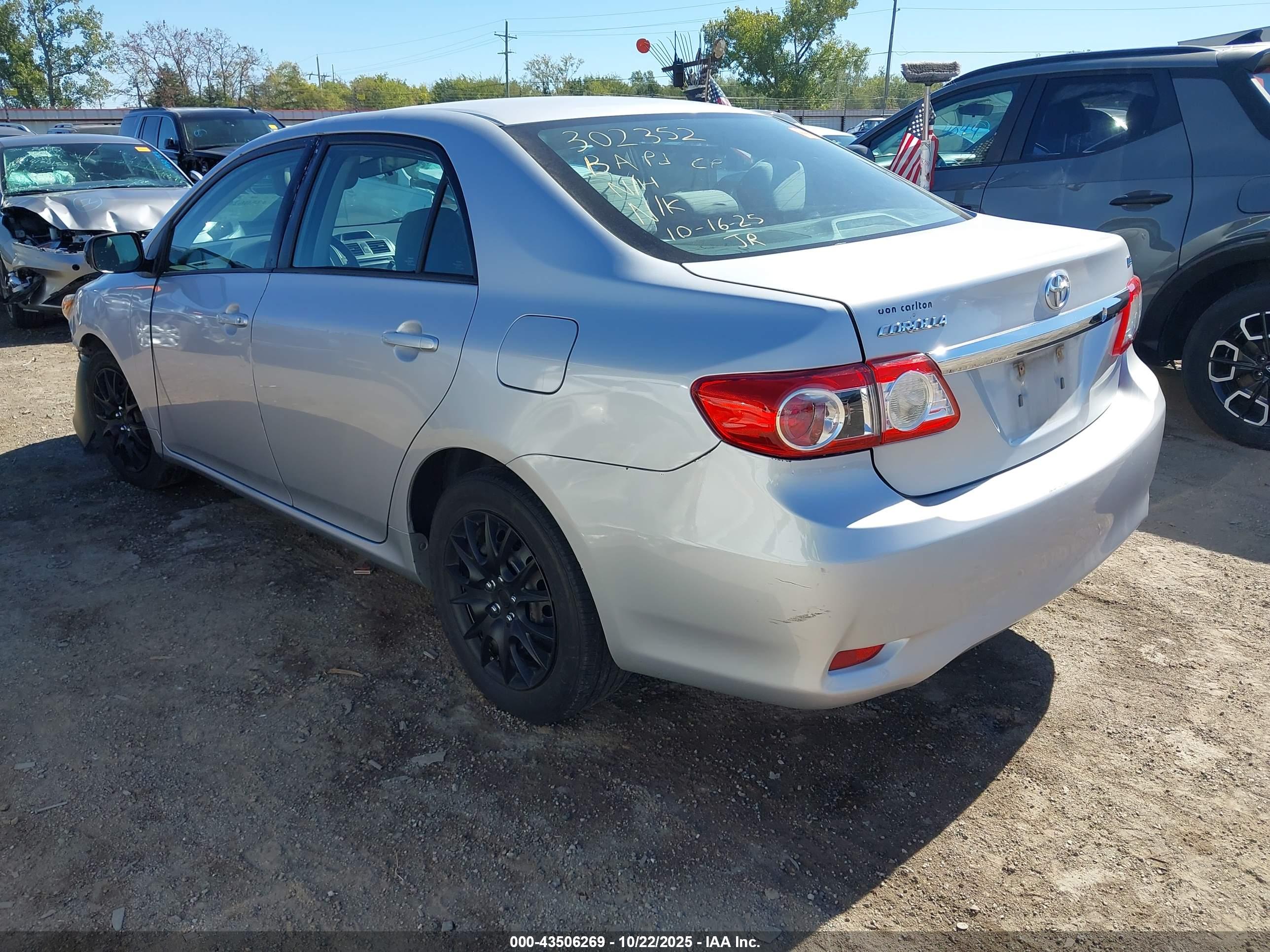 TOYOTA COROLLA image 3