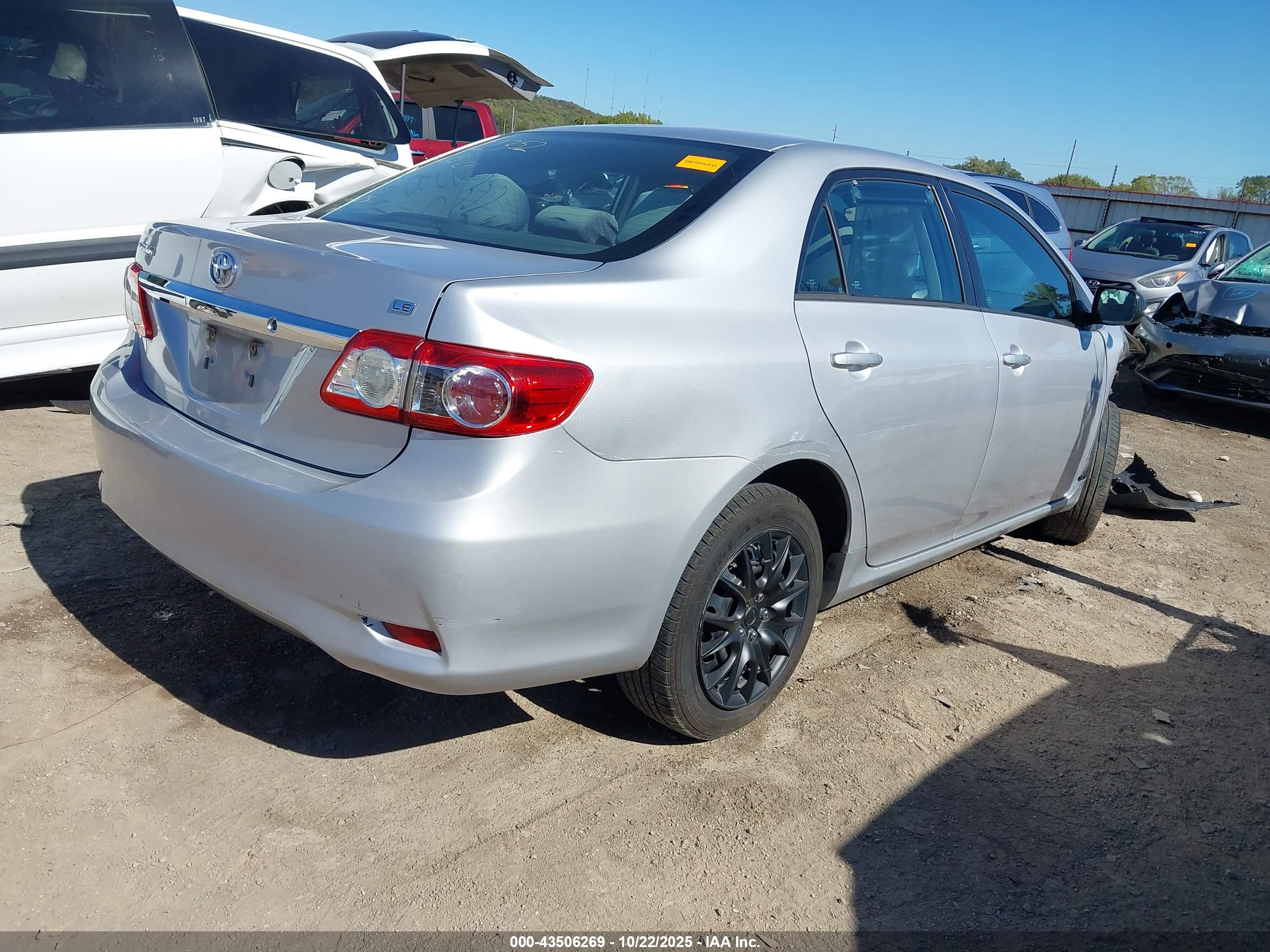TOYOTA COROLLA image 4