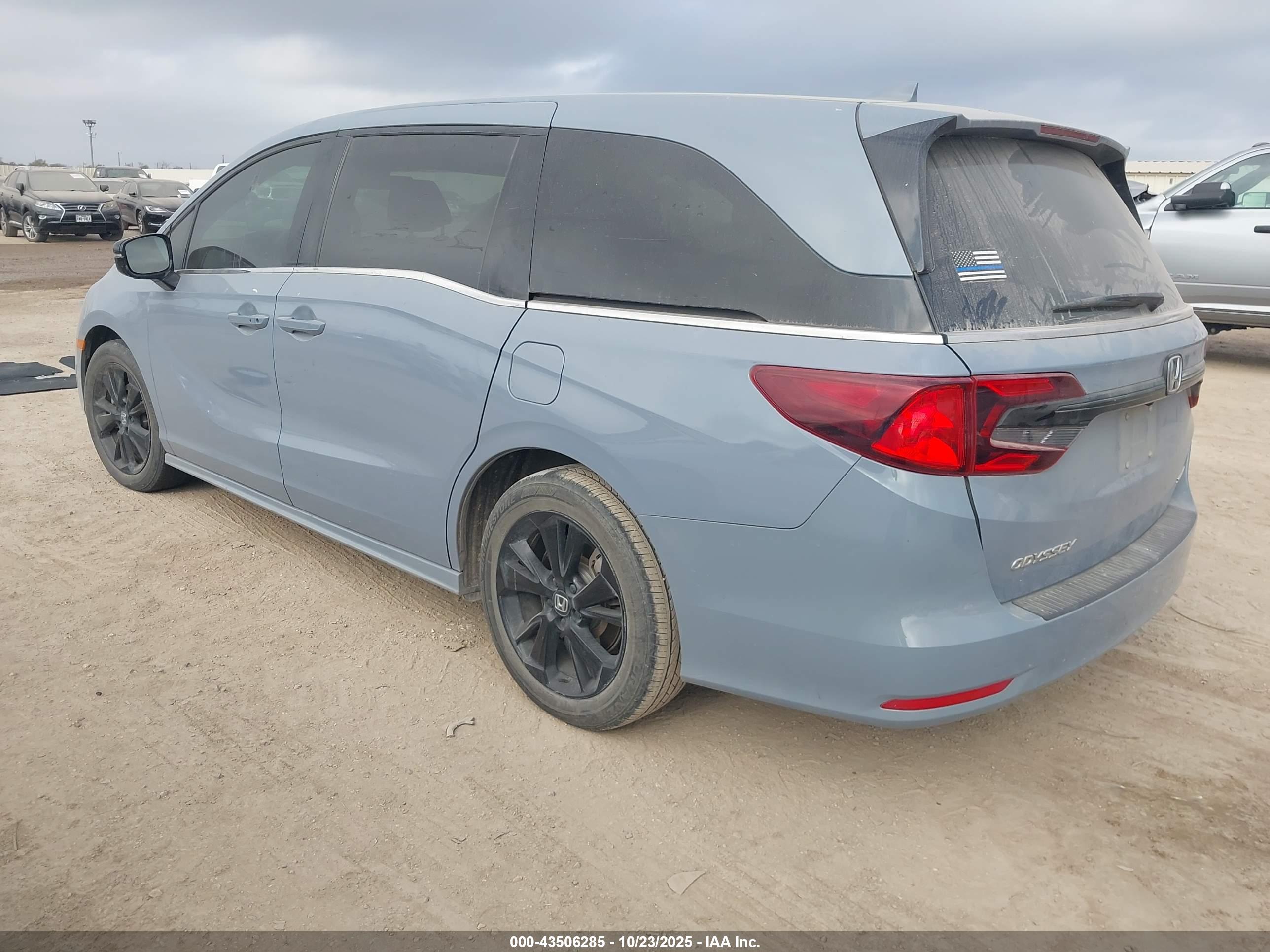 HONDA ODYSSEY image 3