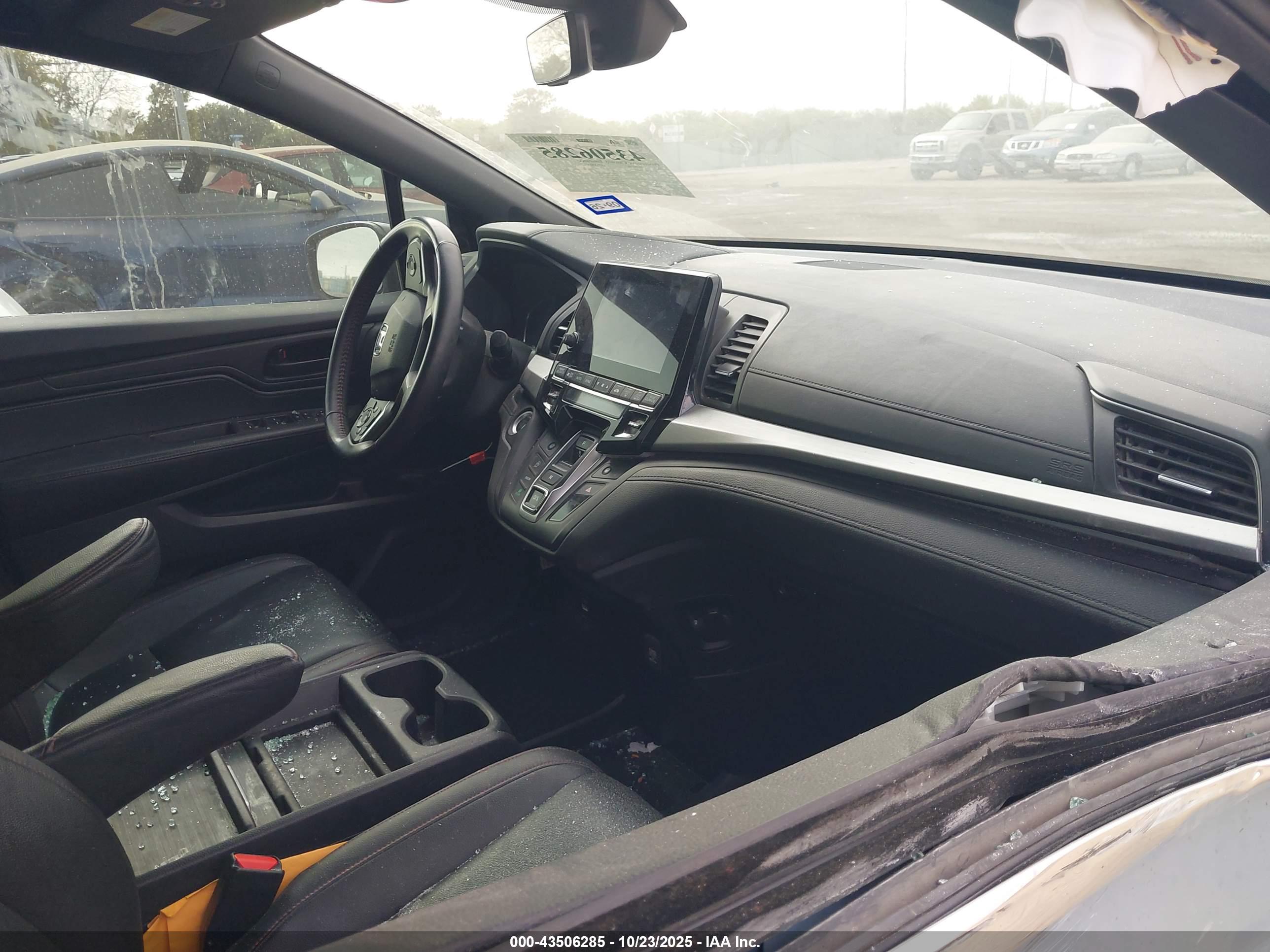 HONDA ODYSSEY image 5