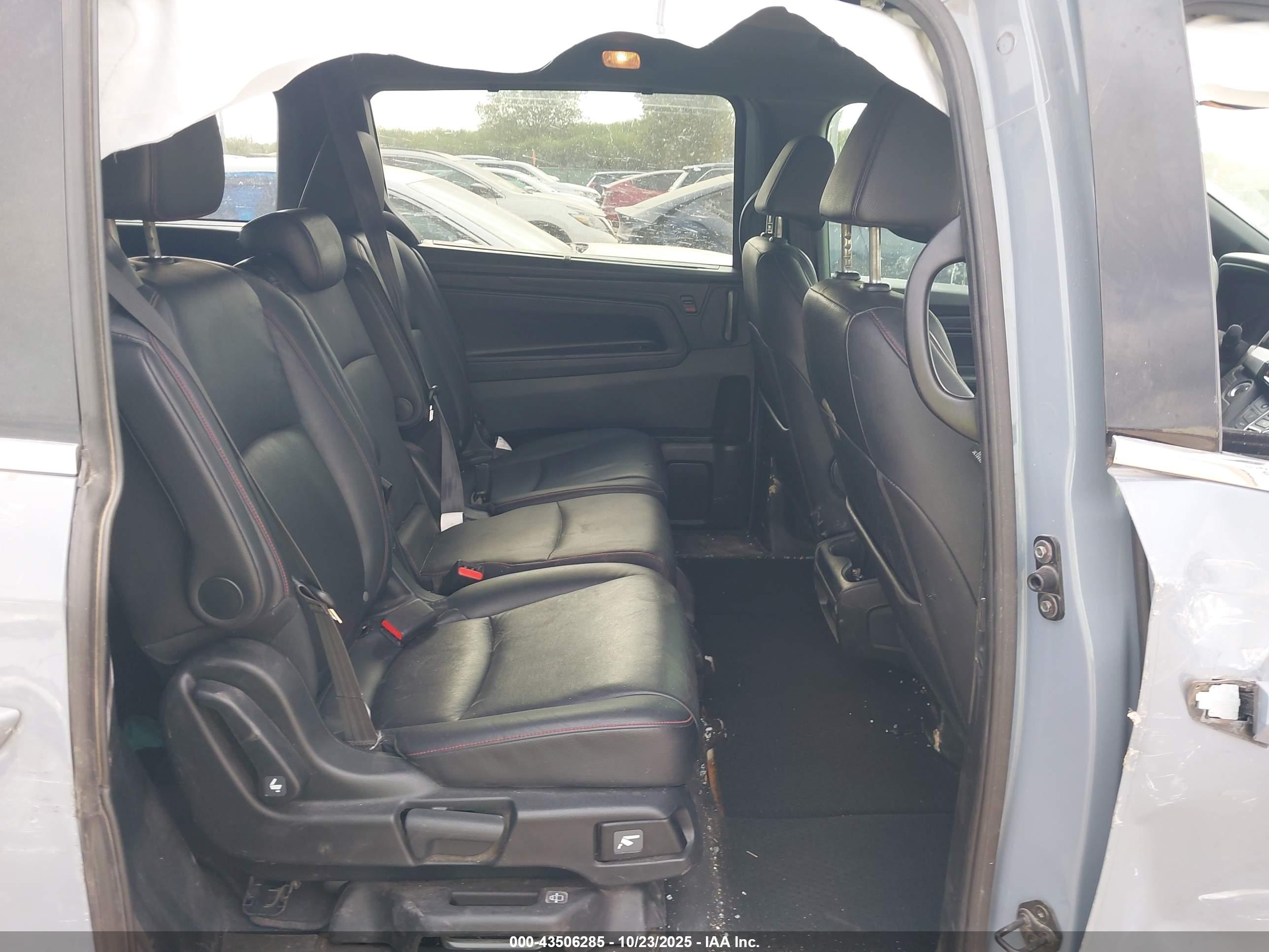 HONDA ODYSSEY image 8