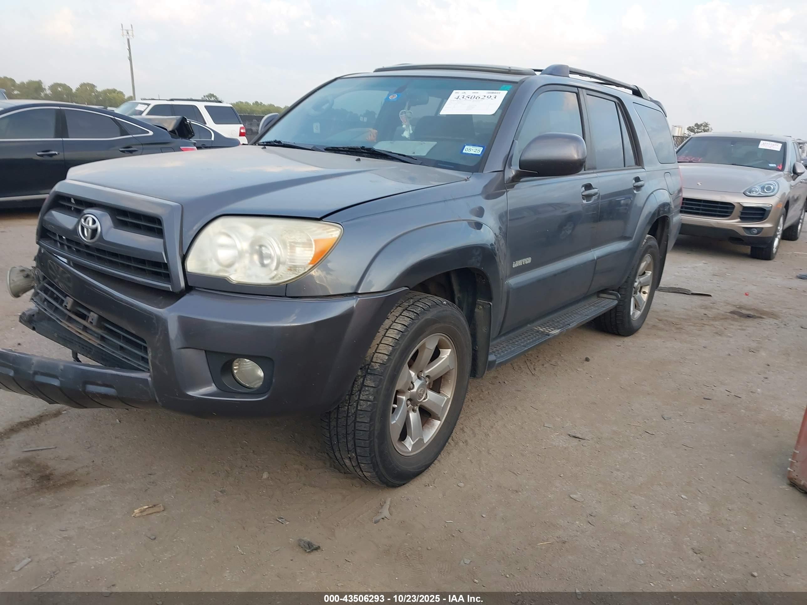 TOYOTA 4RUNNER image 2