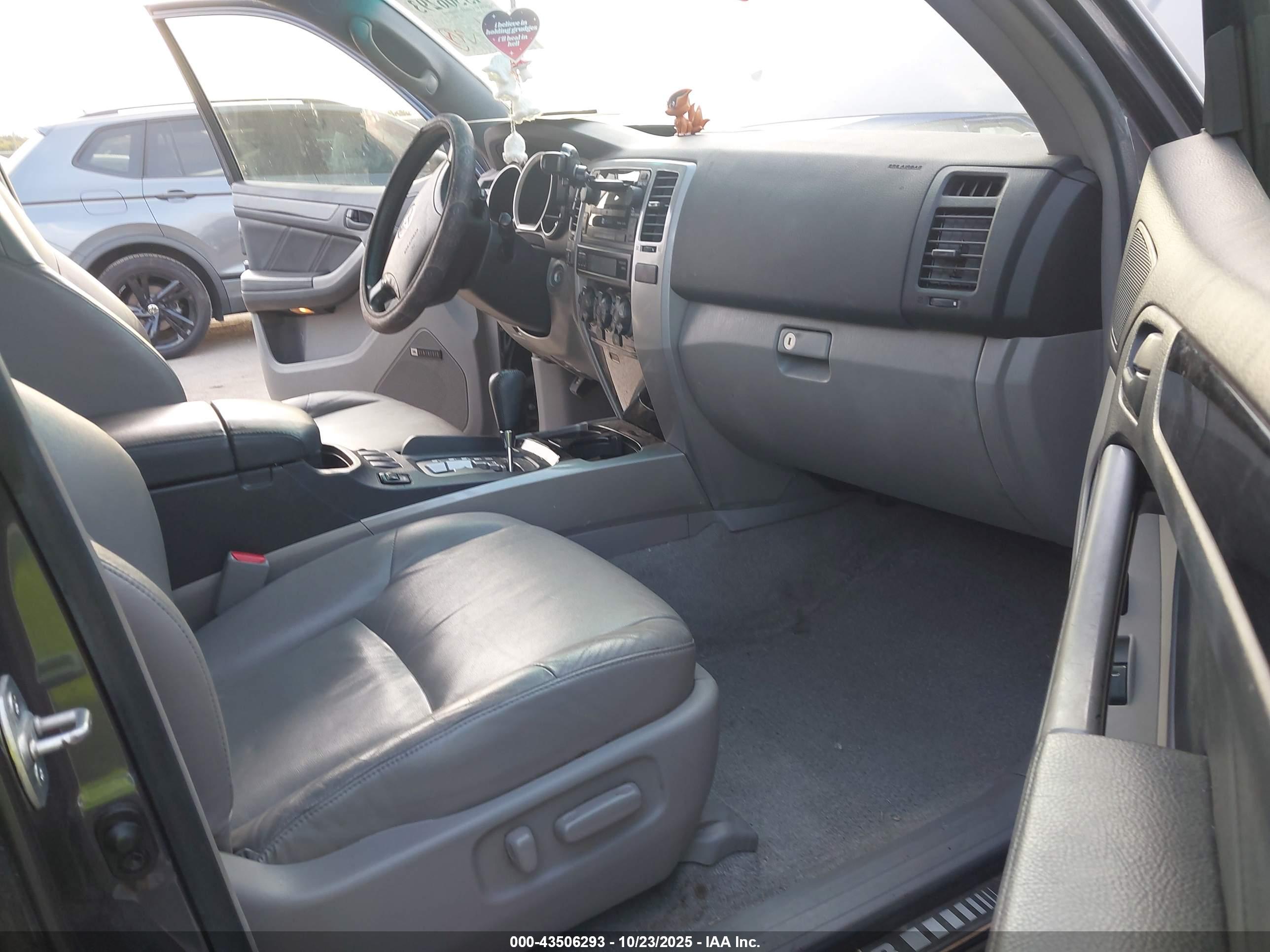 TOYOTA 4RUNNER image 5