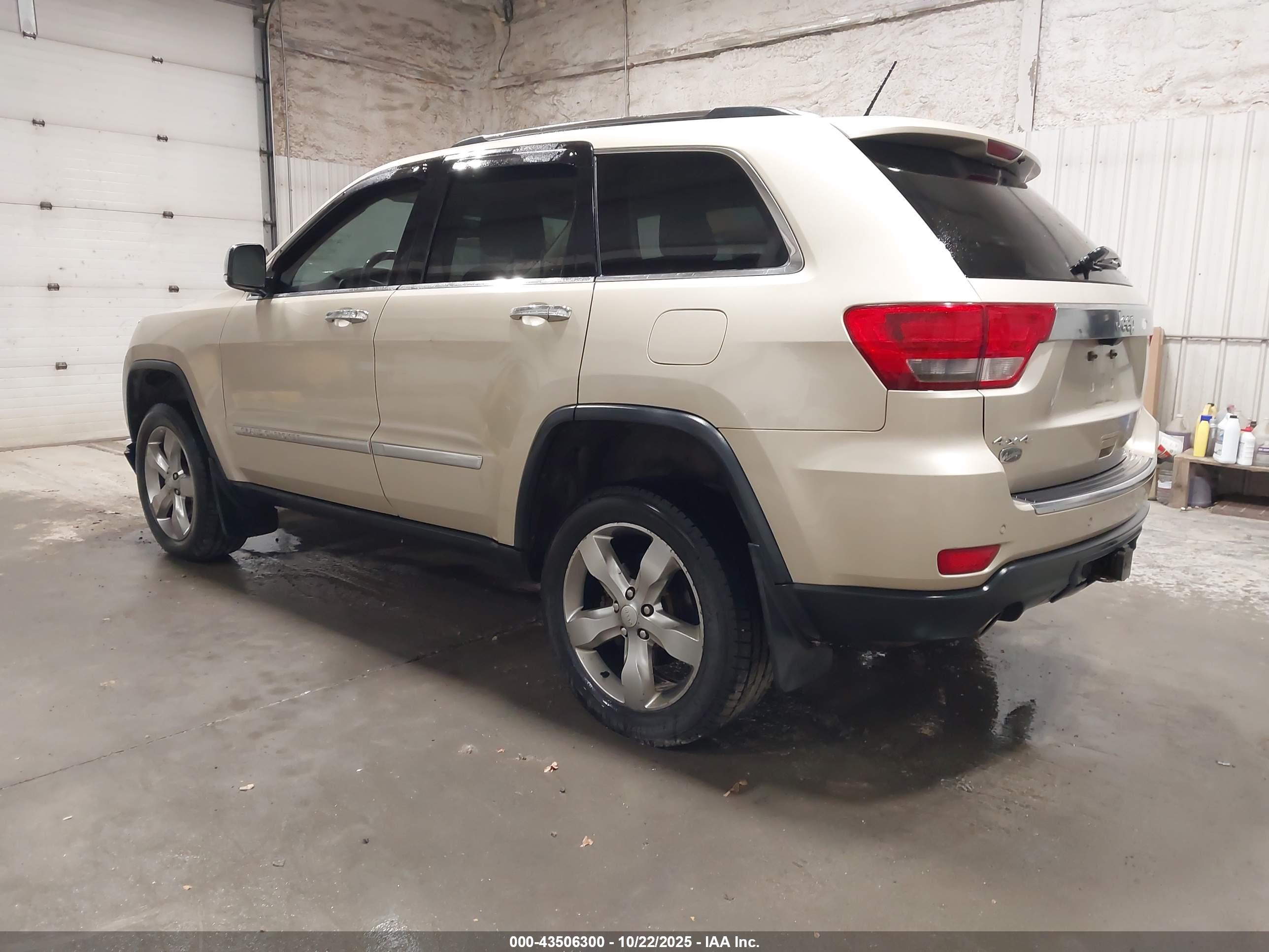 JEEP GRAND image 3