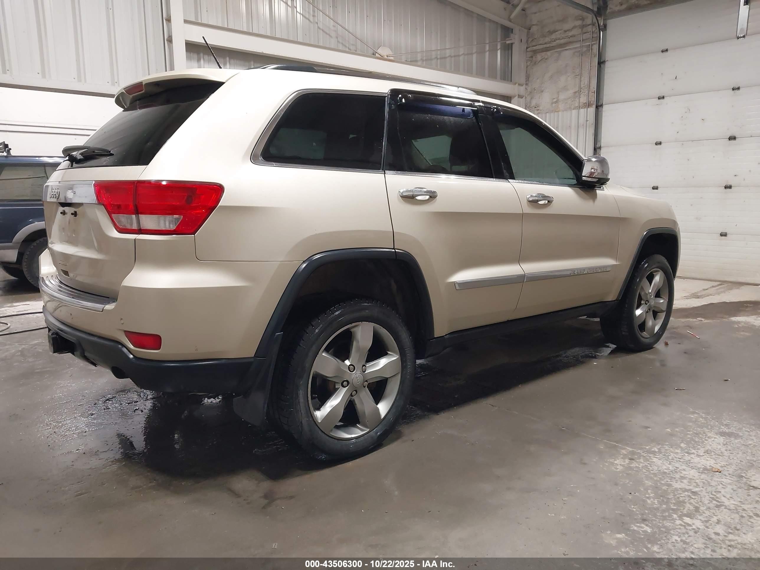 JEEP GRAND image 4