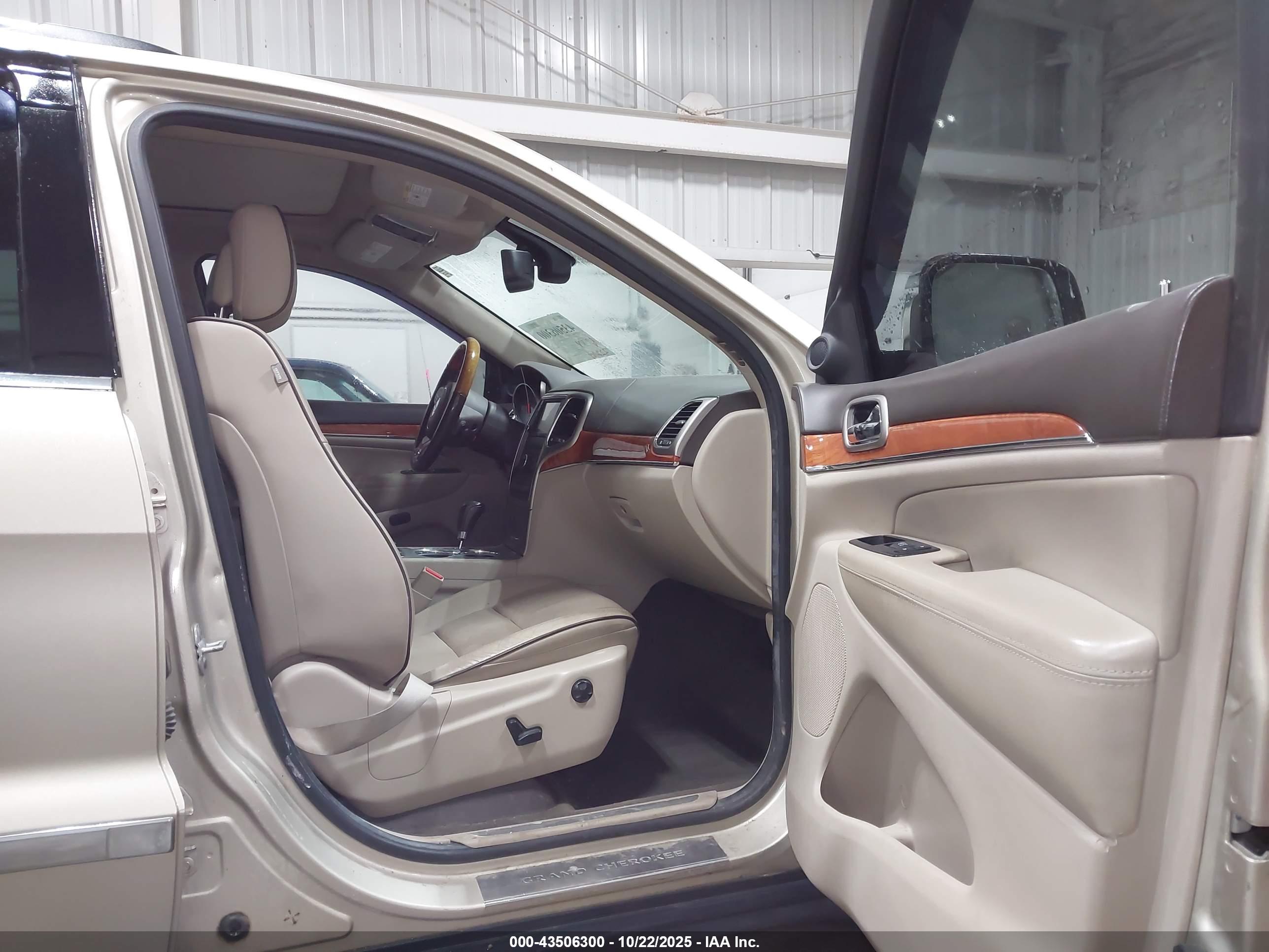 JEEP GRAND image 5