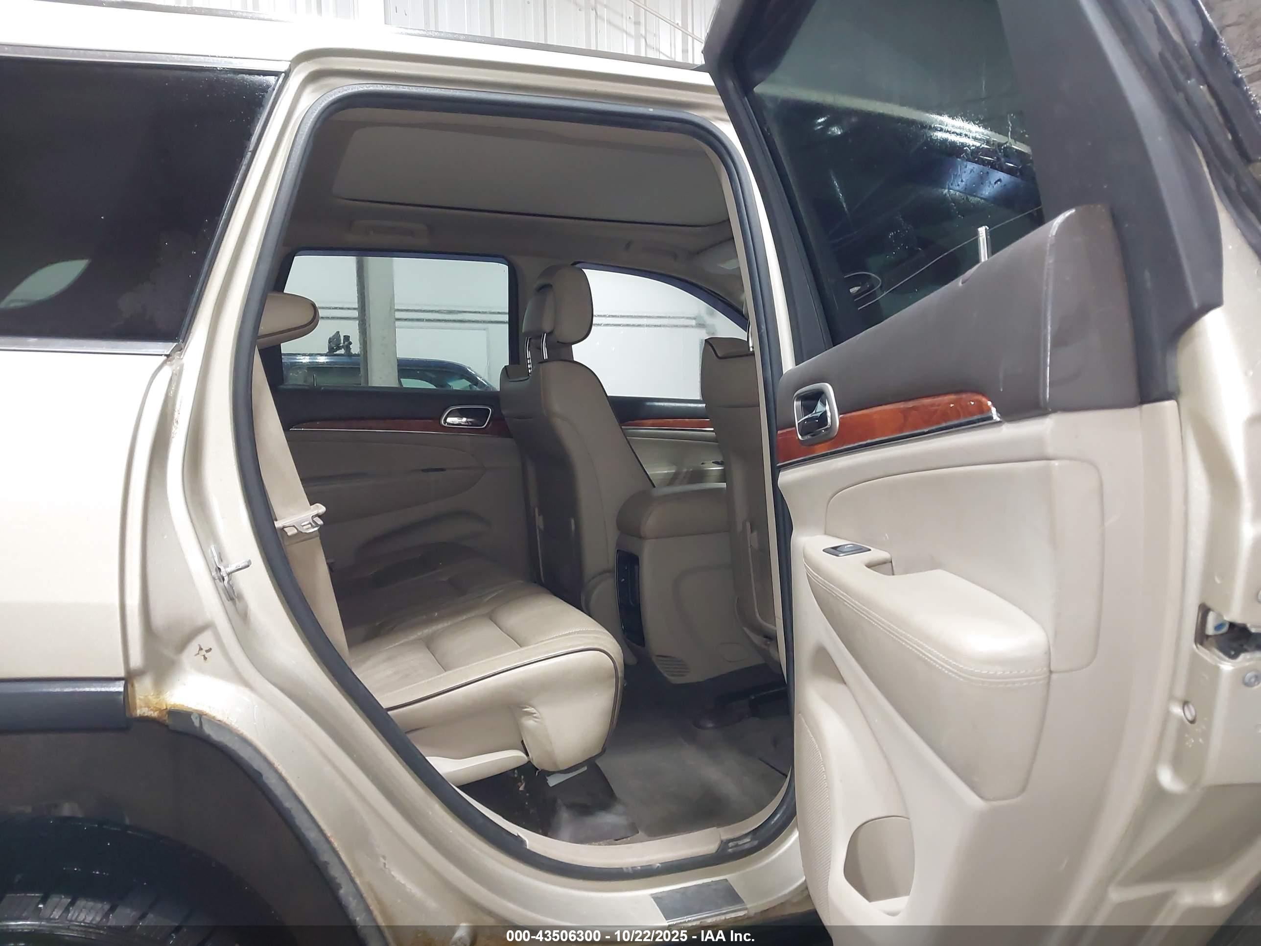 JEEP GRAND image 8